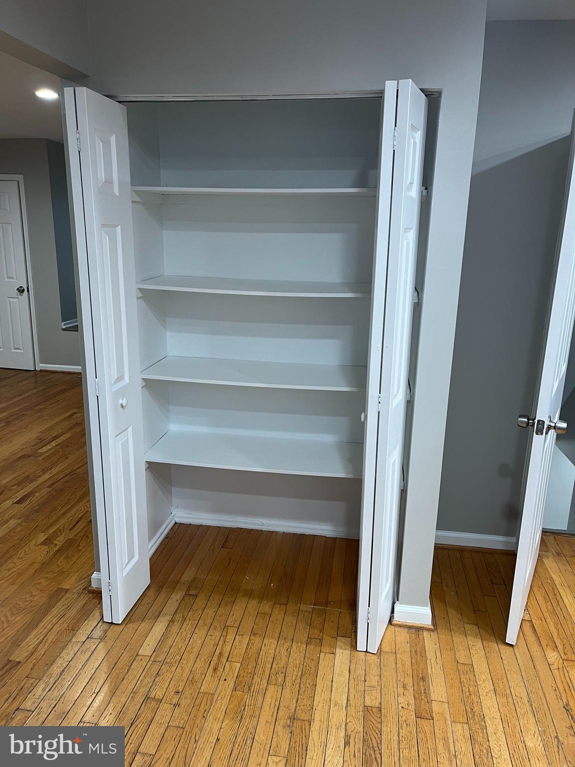 SURRATTS GARDENS - Residential Lease