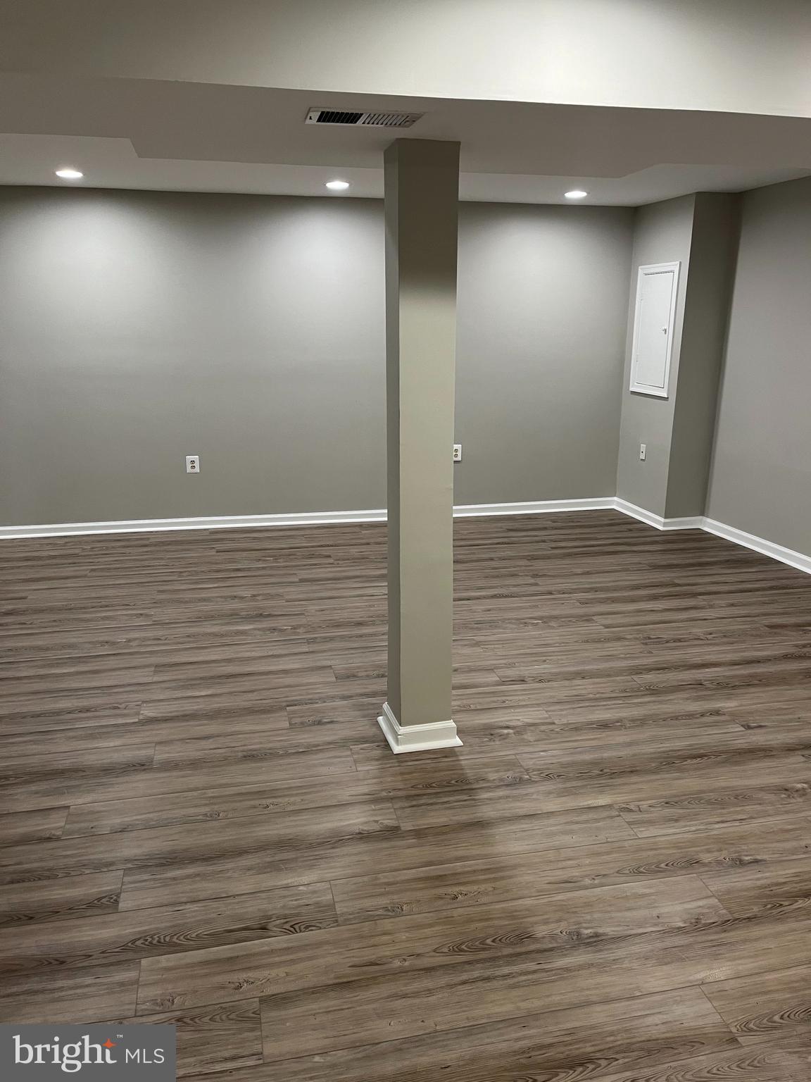 SURRATTS GARDENS - Residential Lease