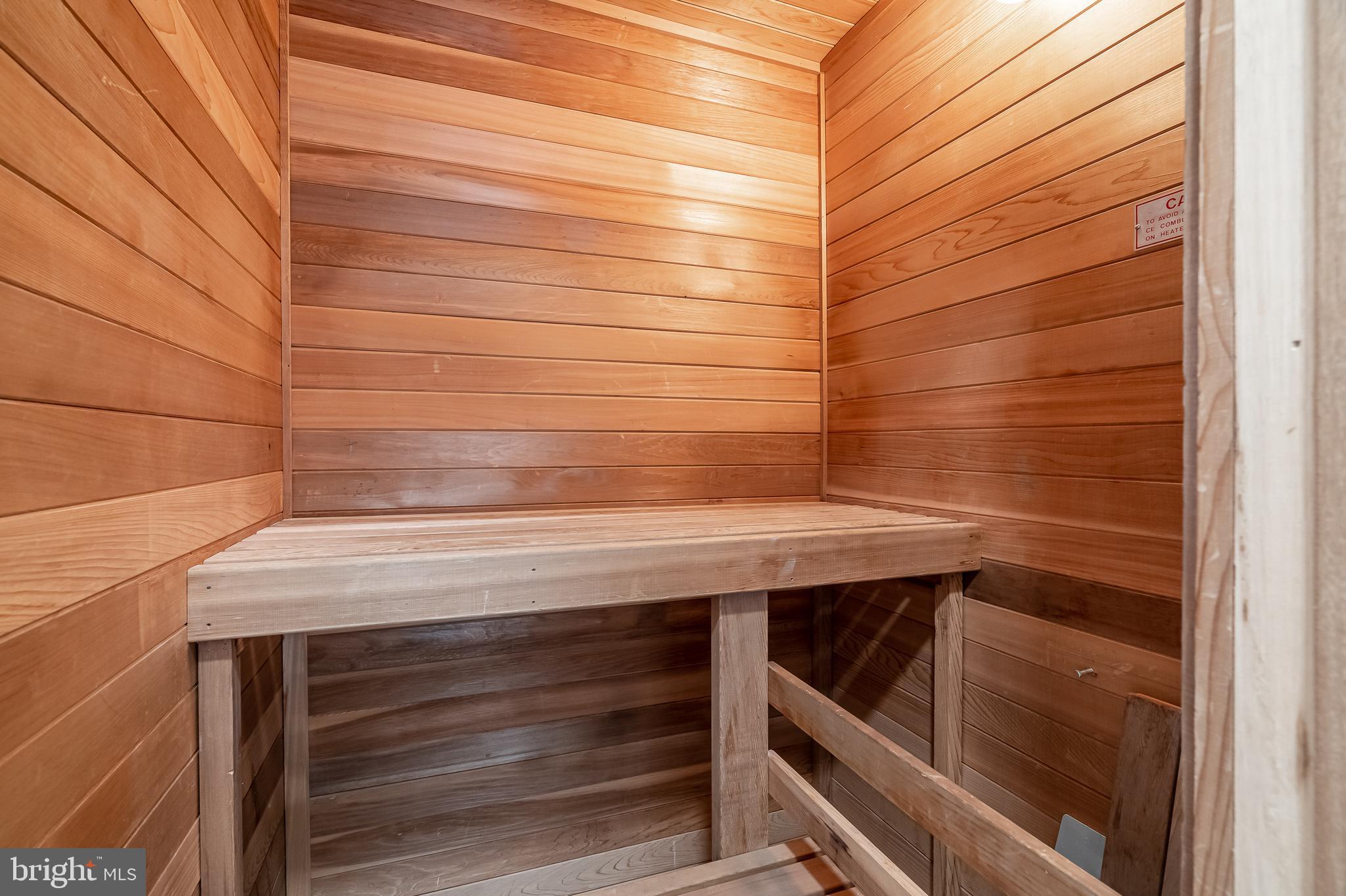 FAIRMOUNT - Residential Lease