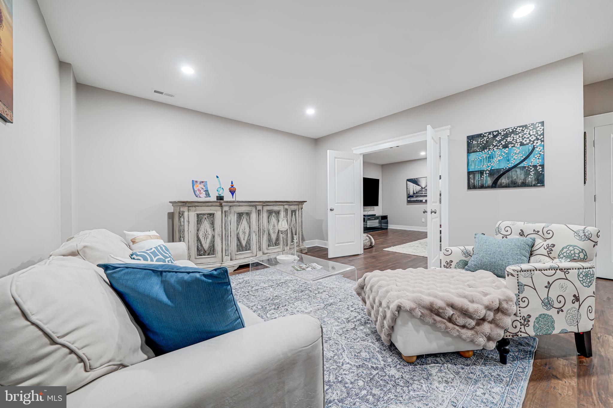 GROVE AT WILLOWSFORD - Residential