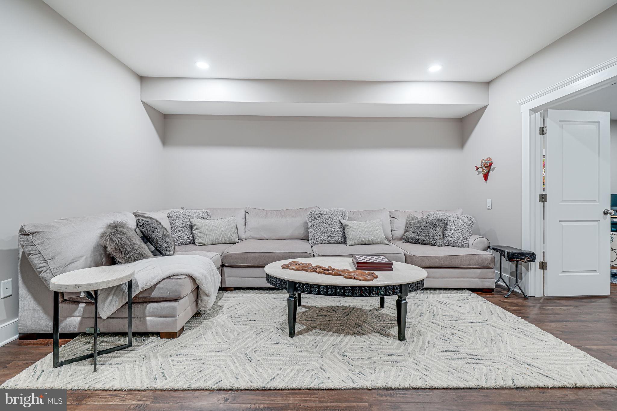 GROVE AT WILLOWSFORD - Residential