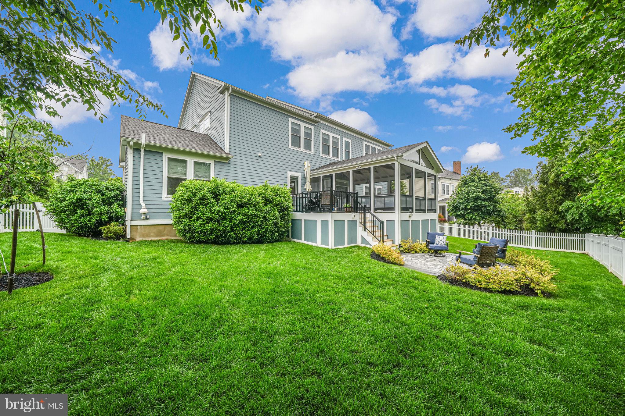 GROVE AT WILLOWSFORD - Residential