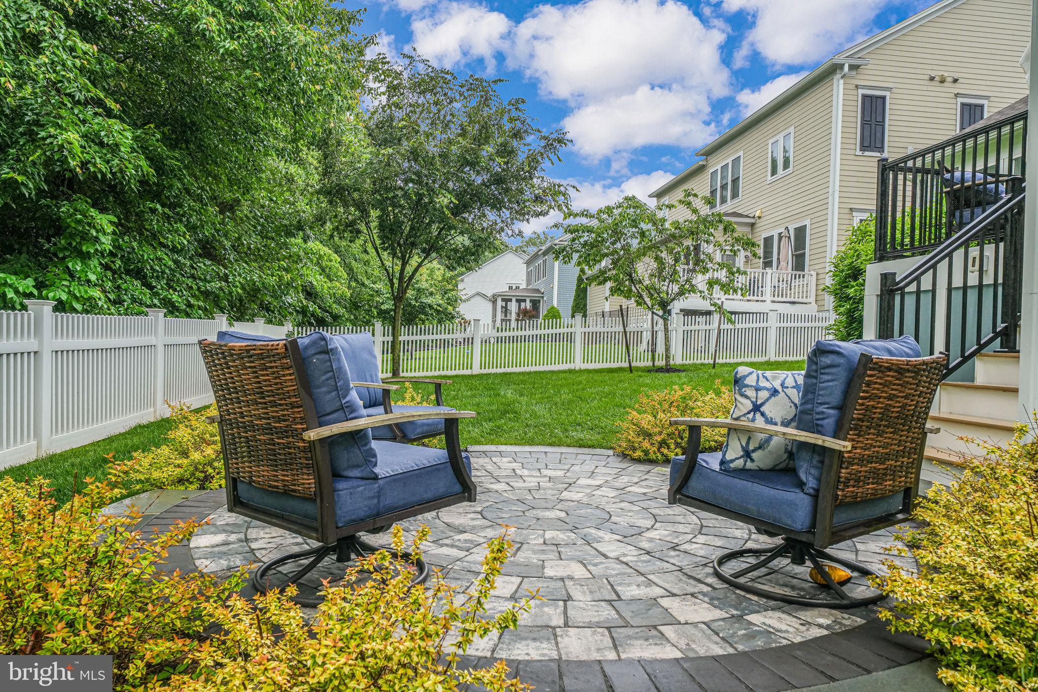 GROVE AT WILLOWSFORD - Residential