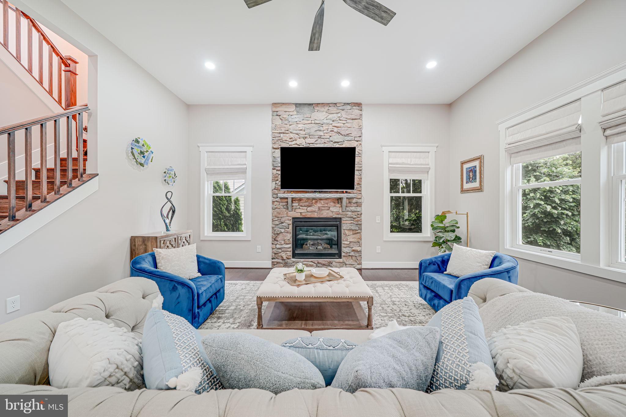 GROVE AT WILLOWSFORD - Residential