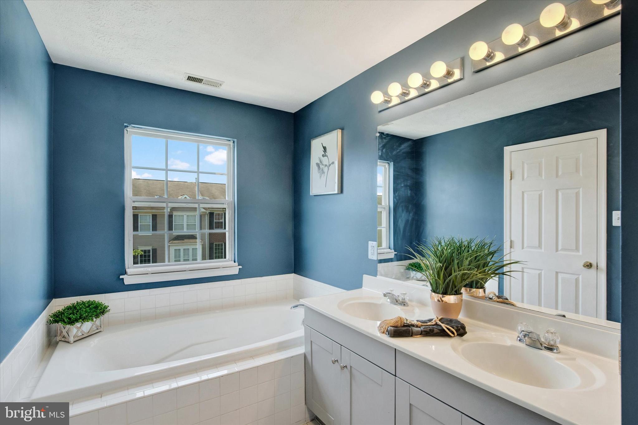 MIRAMAR LANDING - Residential