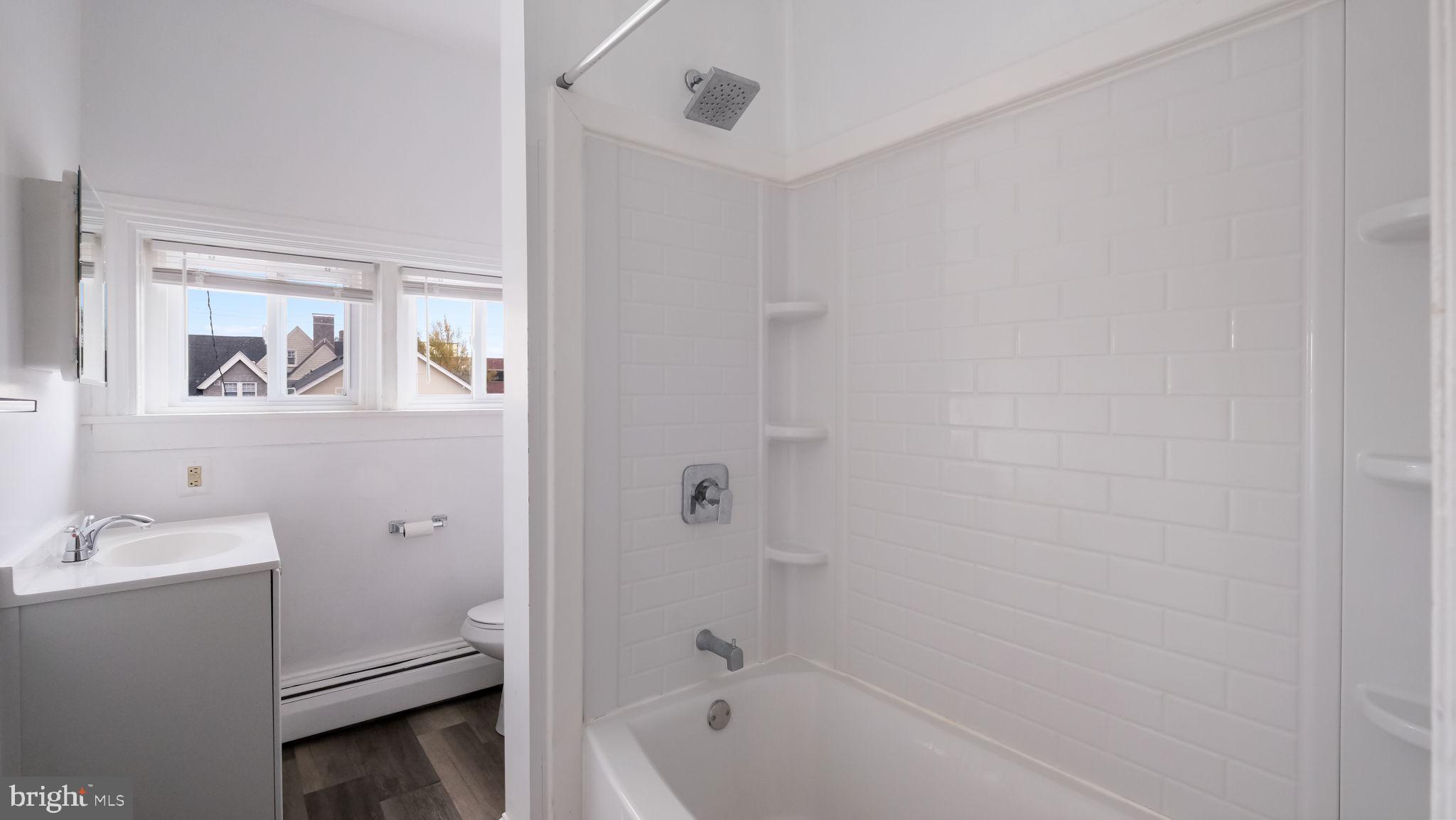 MEDIA - Residential Lease