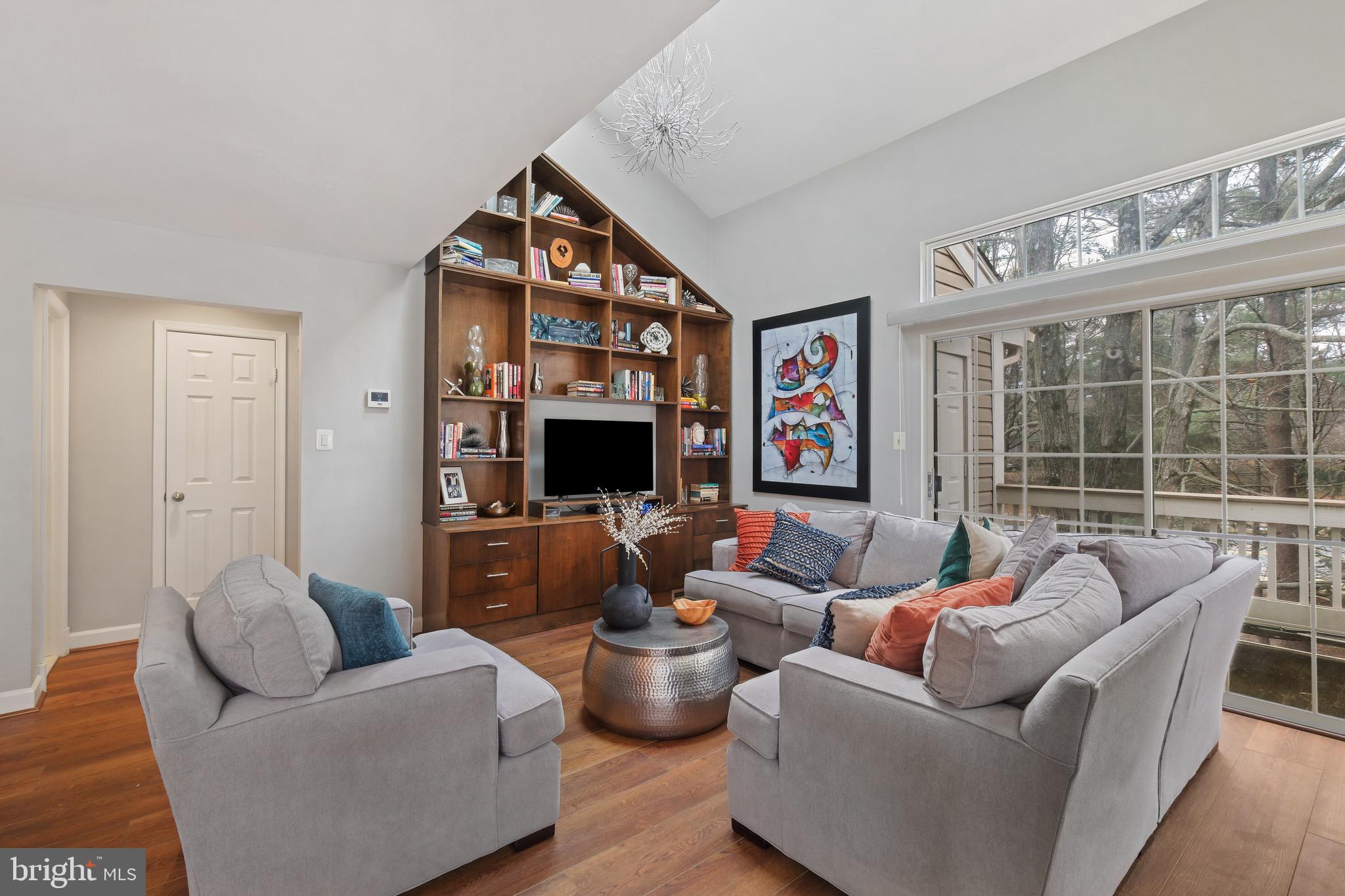 BENTLEY PLACE - Residential