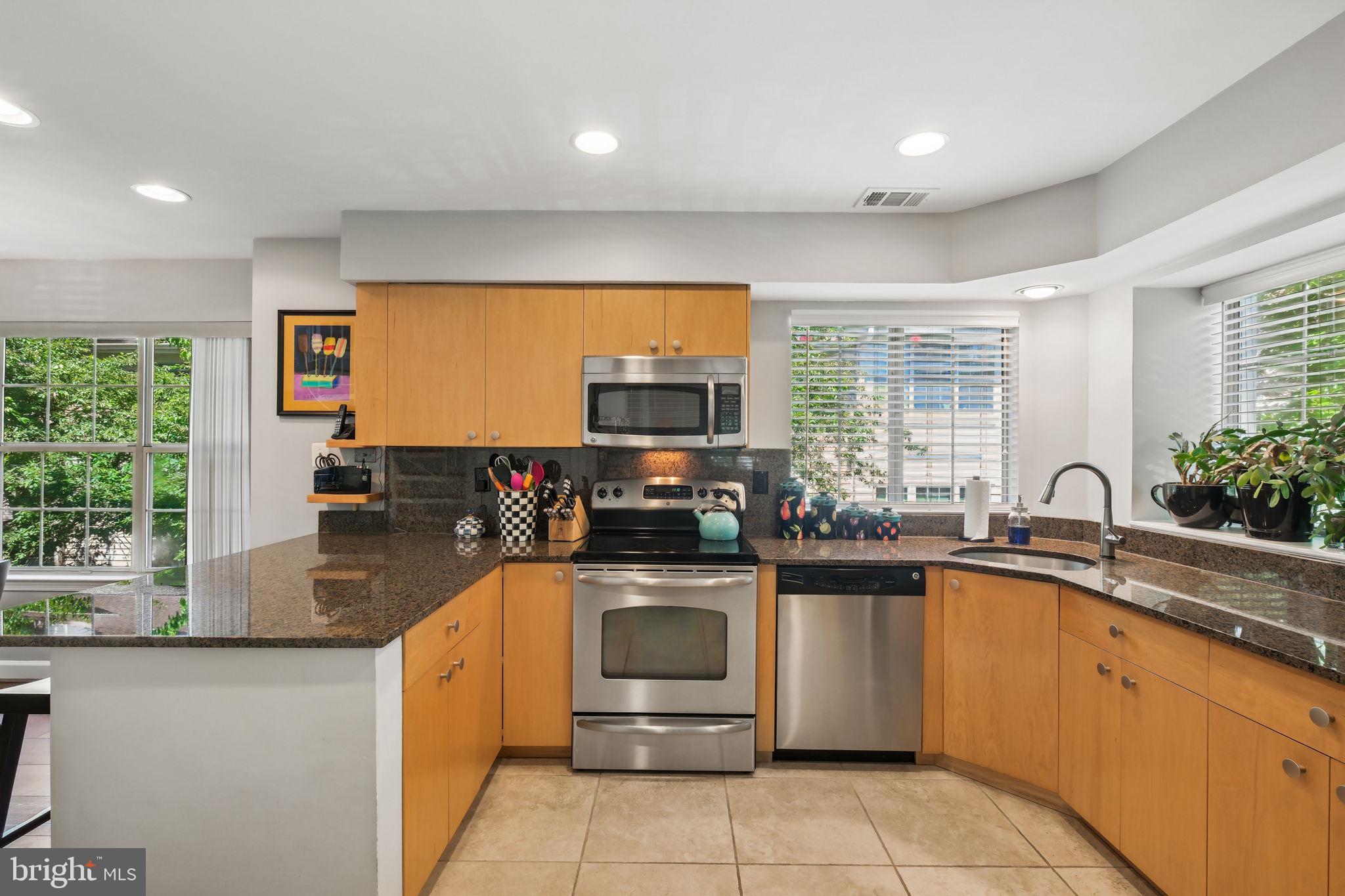 BENTLEY PLACE - Residential