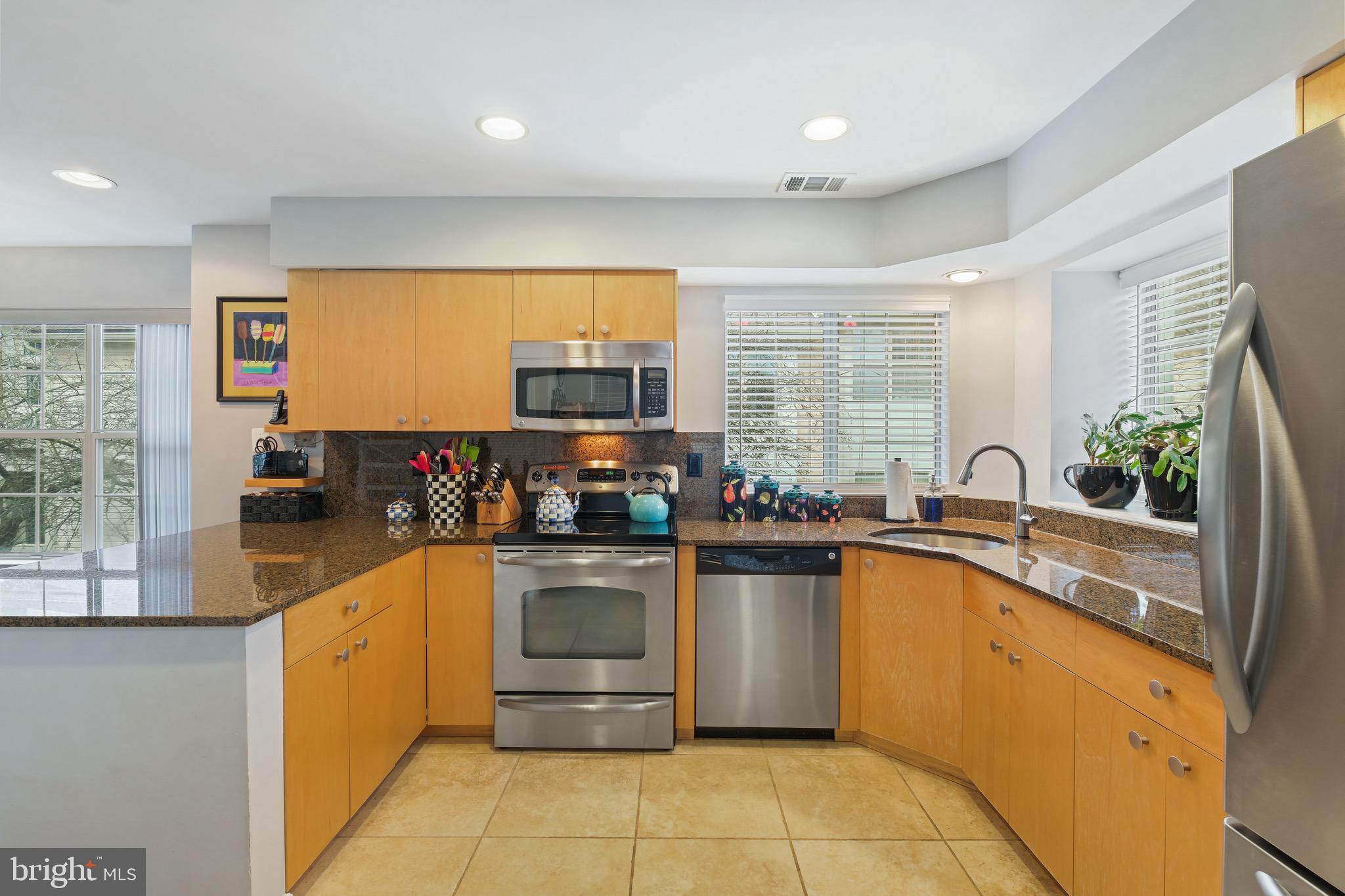 5916 BARBADOS PLACE 201