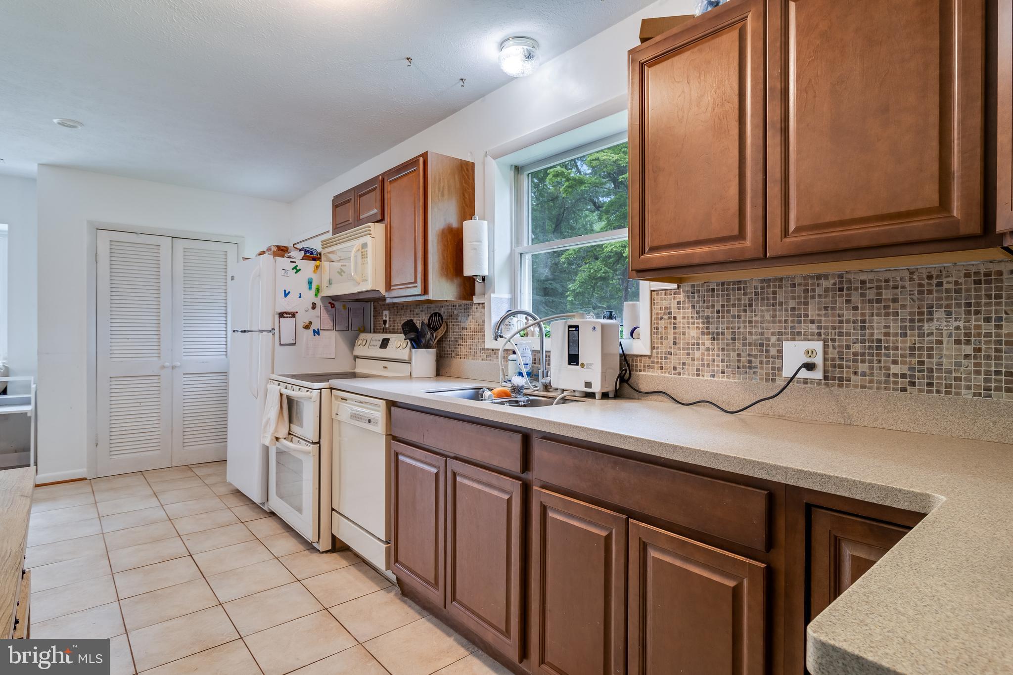 MT. WOLF ESTATES - Residential