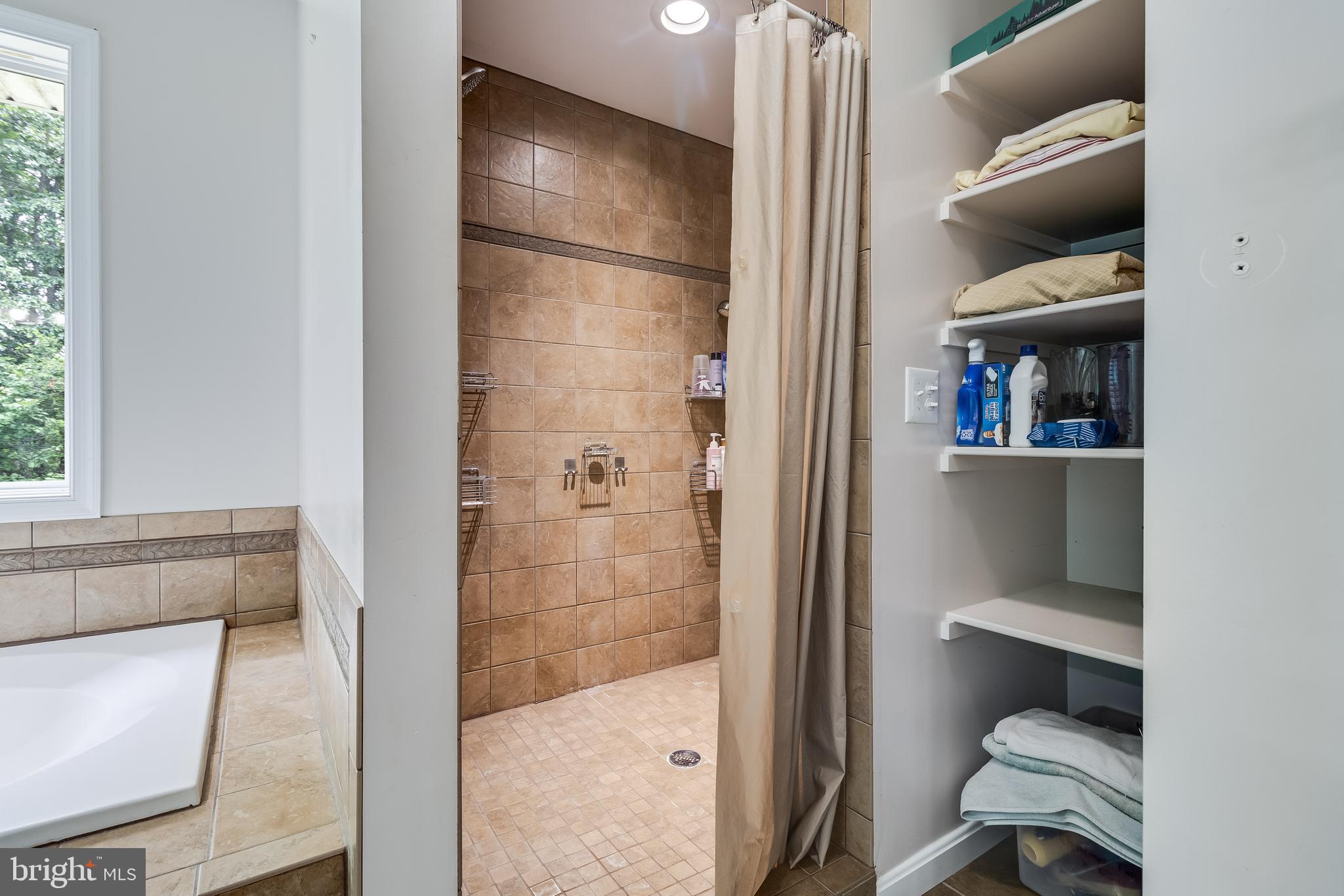 MT. WOLF ESTATES - Residential