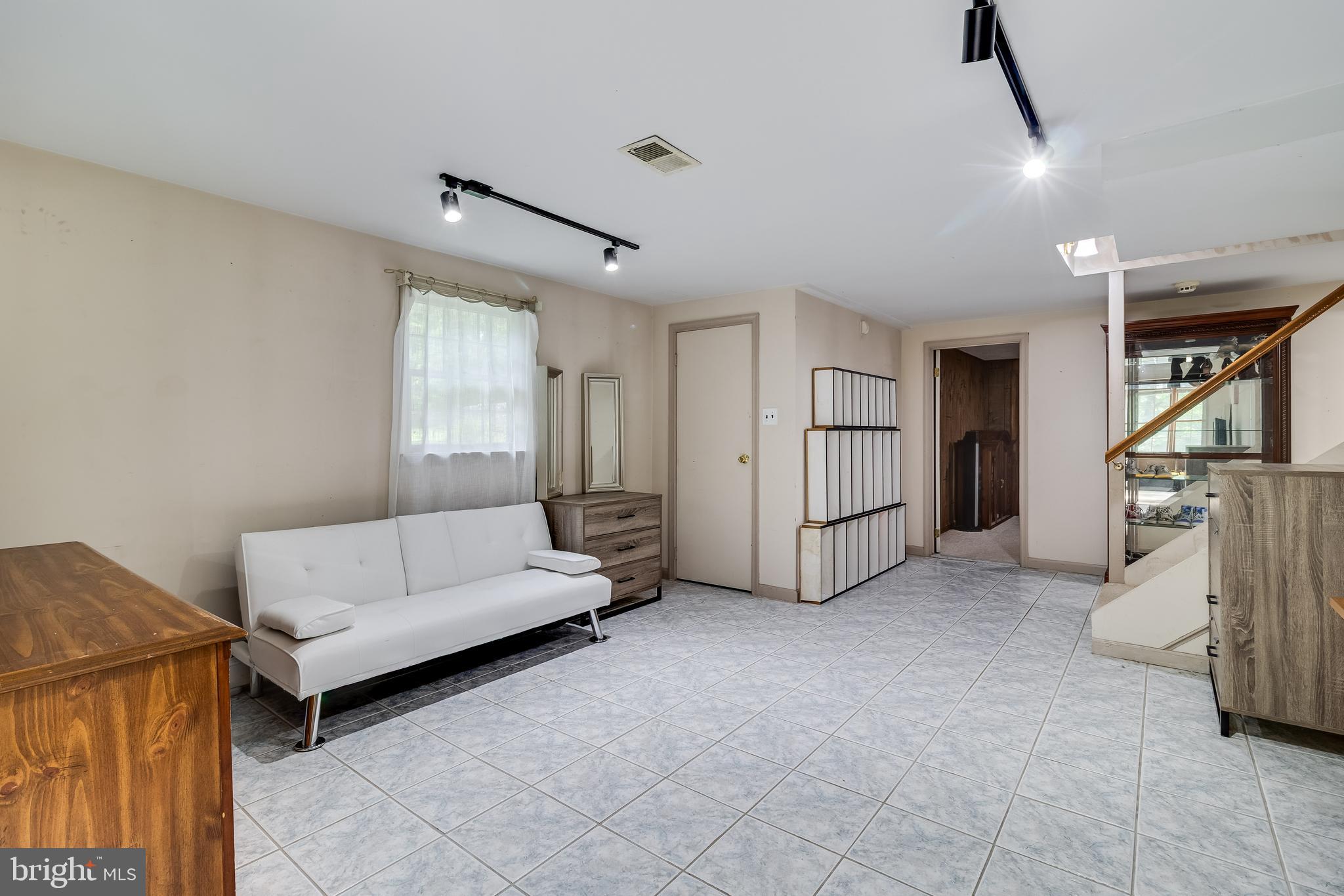 MT. WOLF ESTATES - Residential