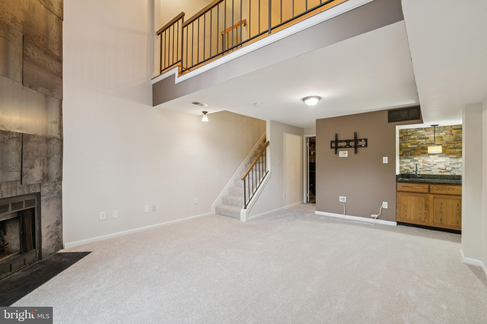 SPRINGFIELD OAKS - Residential