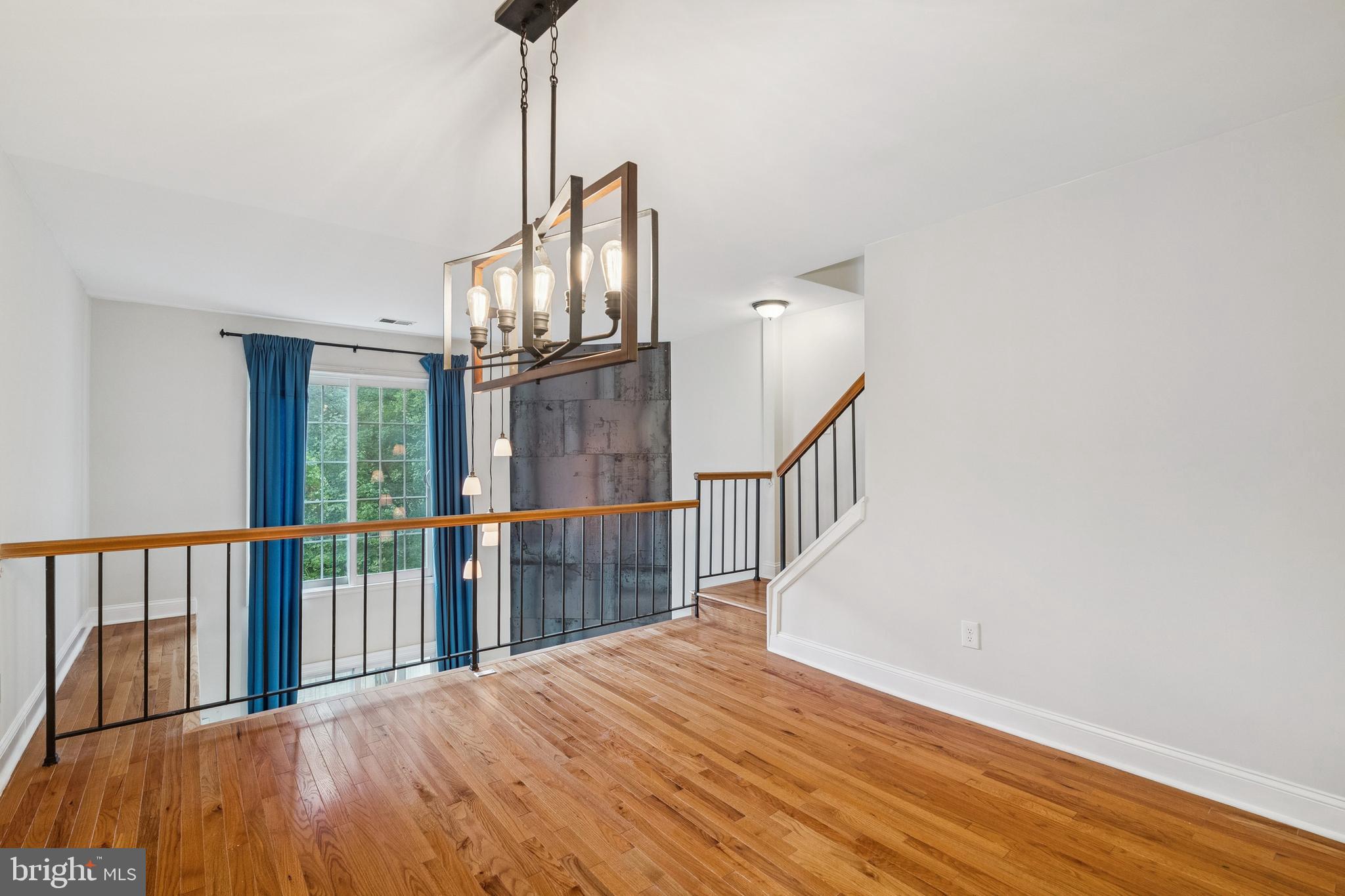 SPRINGFIELD OAKS - Residential