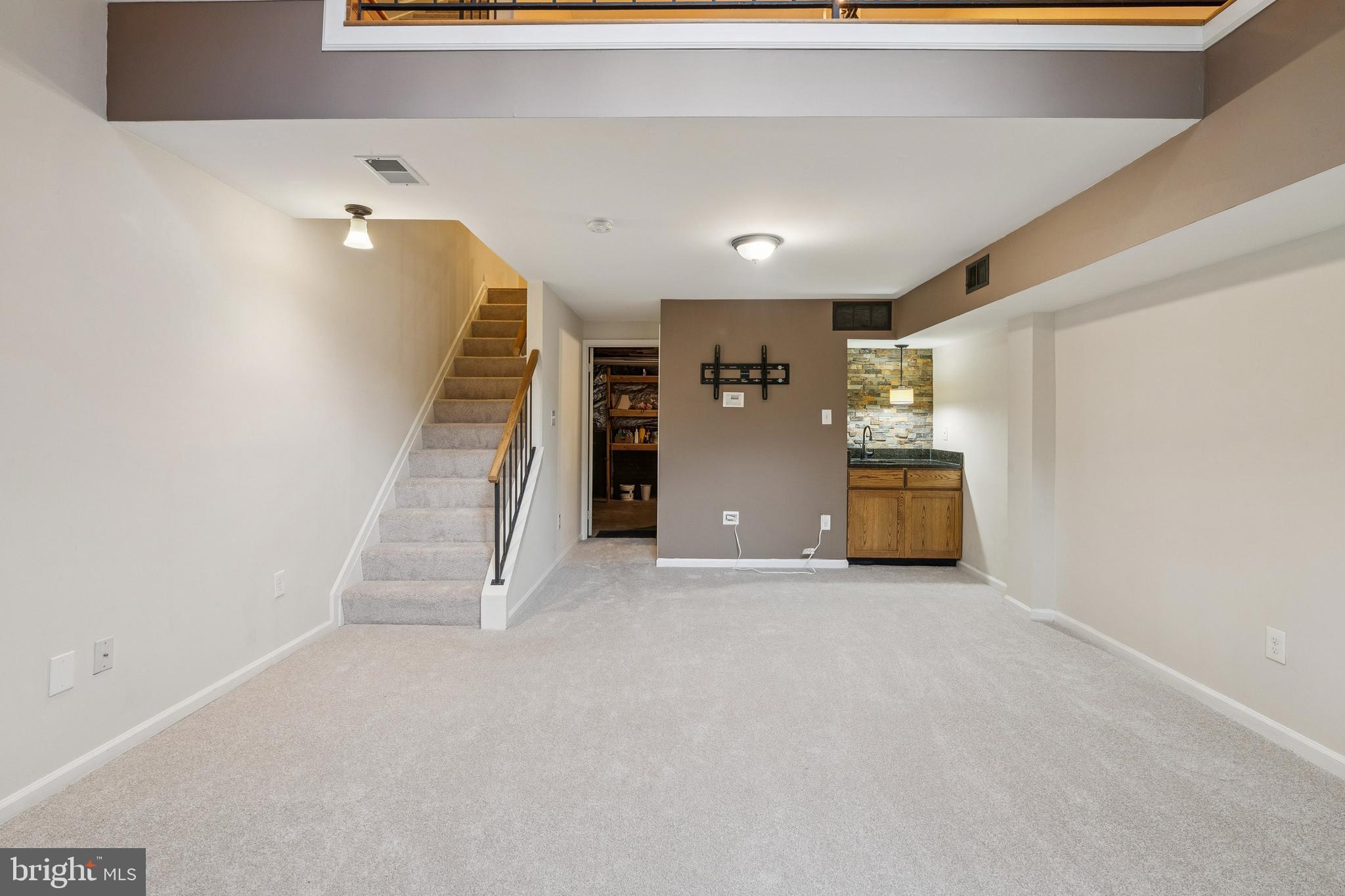 SPRINGFIELD OAKS - Residential