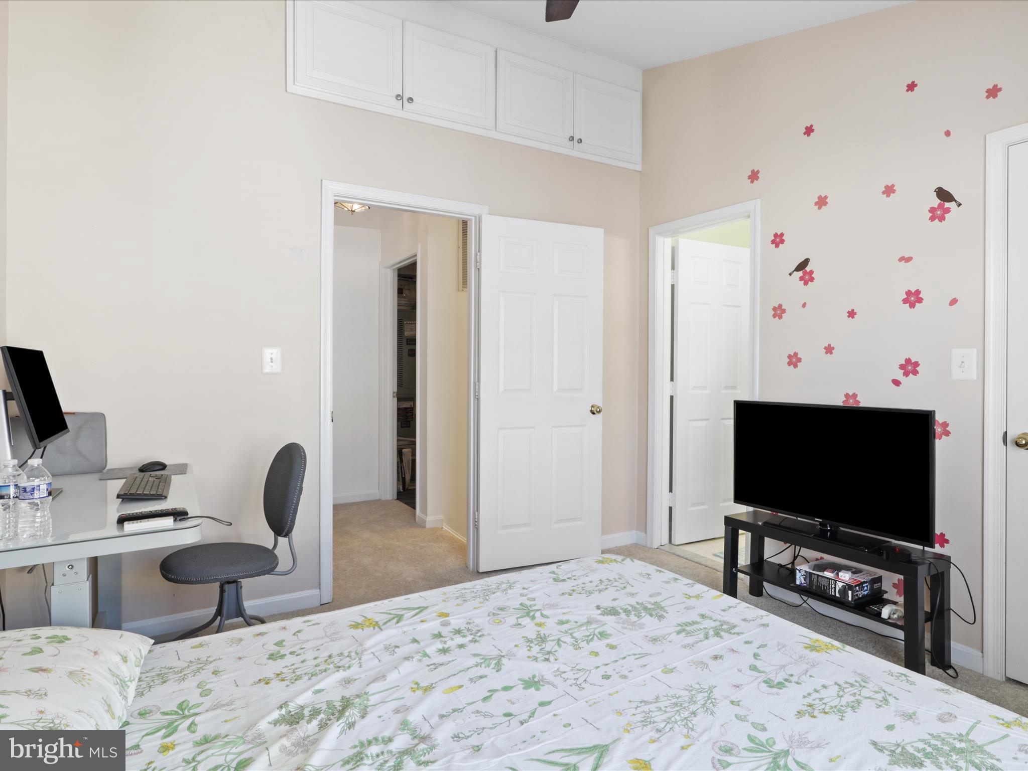 MANORS AT MCNAIR FARMS - Residential