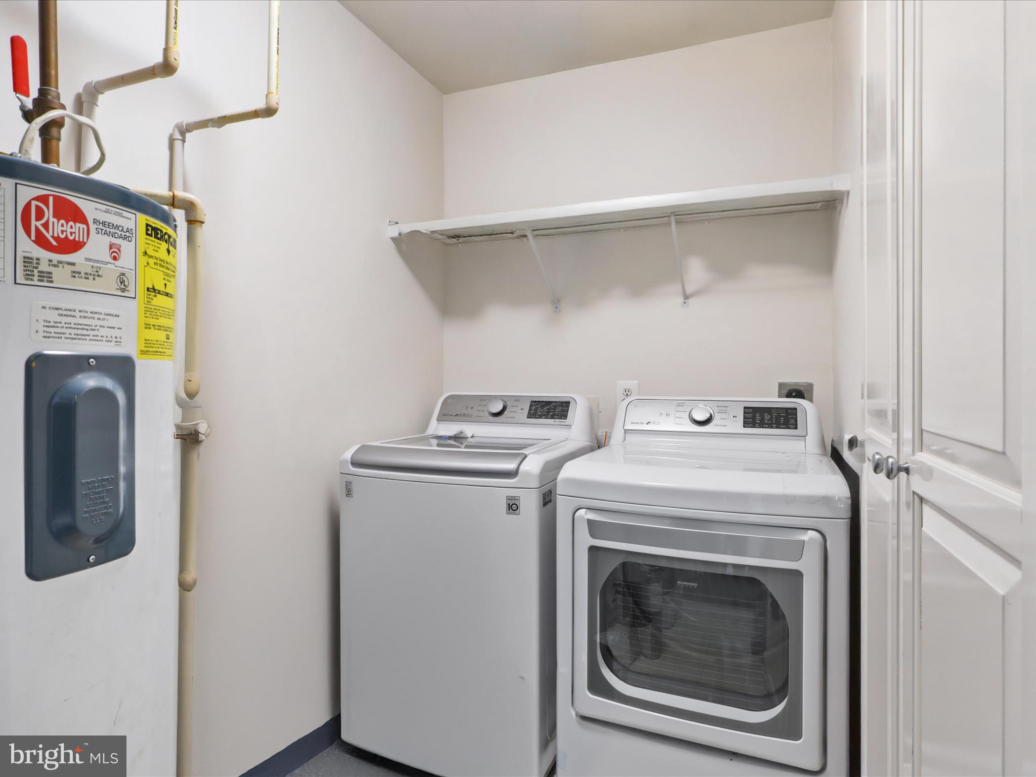 MANORS AT MCNAIR FARMS - Residential