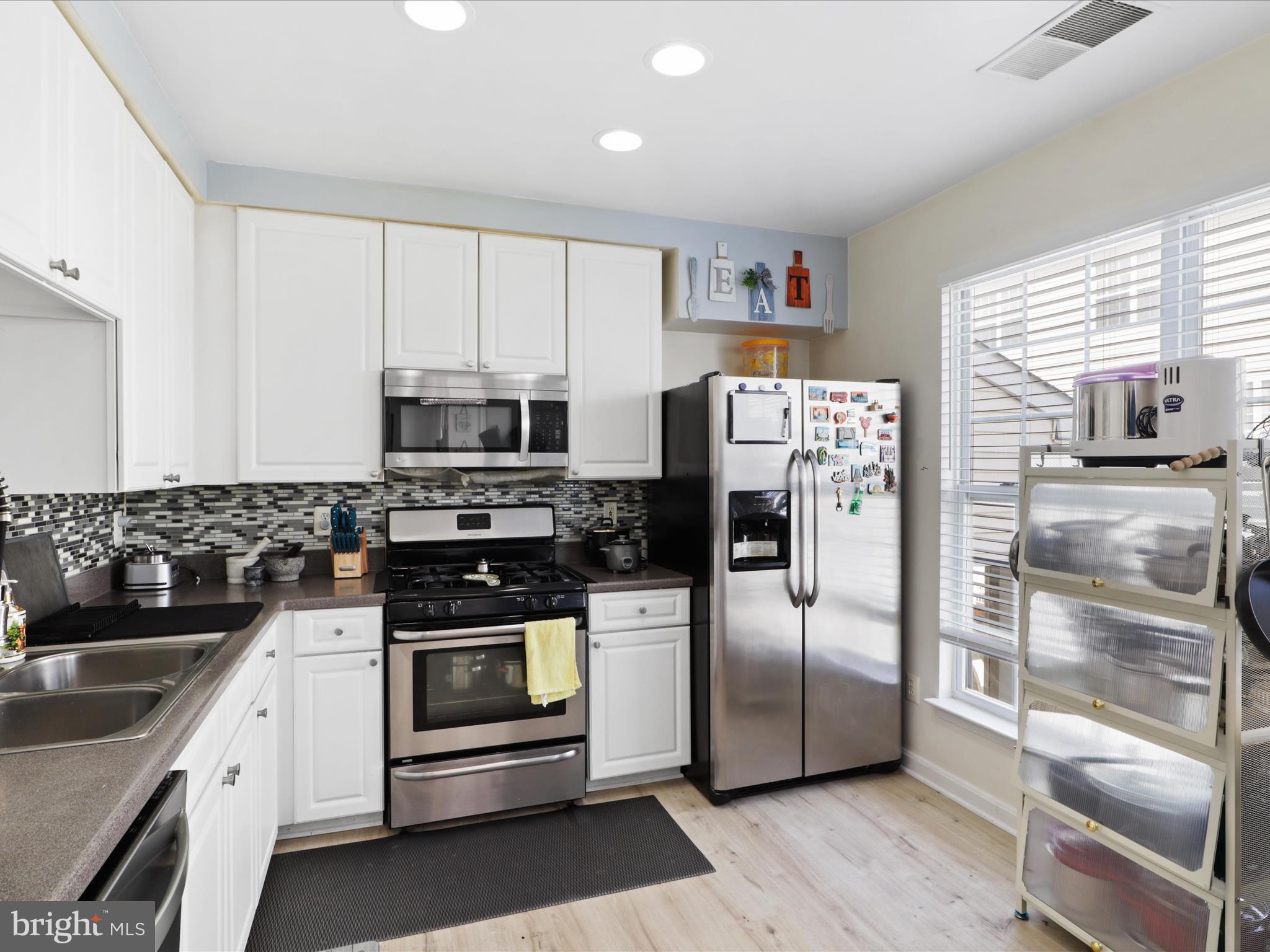 MANORS AT MCNAIR FARMS - Residential