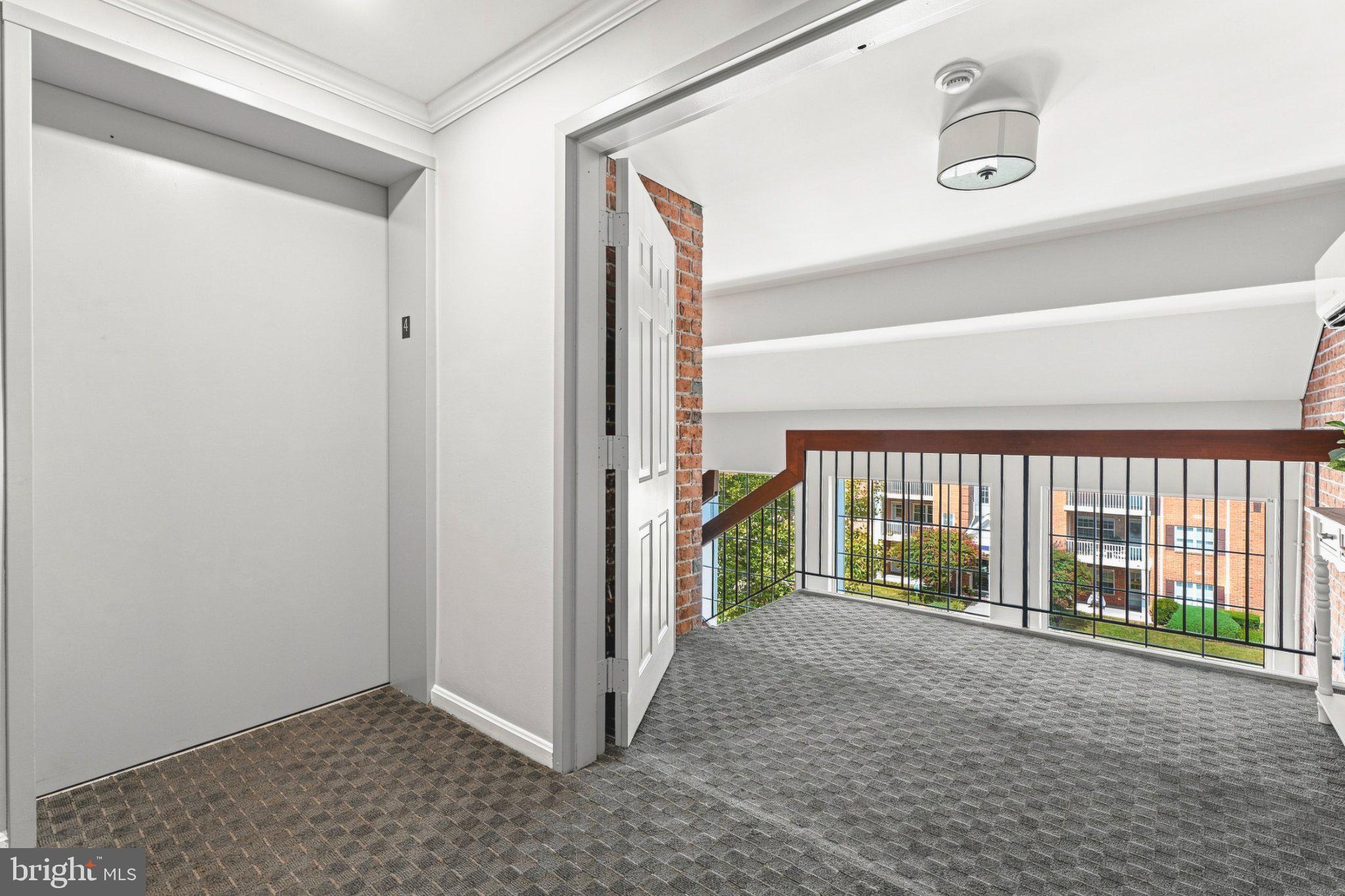12105 TULLAMORE 402