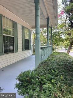 SAYBROOKE - Residential Lease