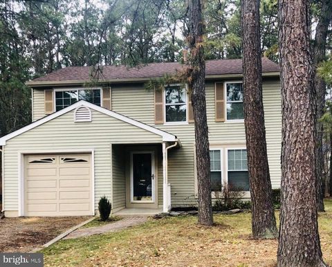 Photo of 7 Haddon Court W, MARLTON, NJ 08053 (MLS # NJBL2103008)