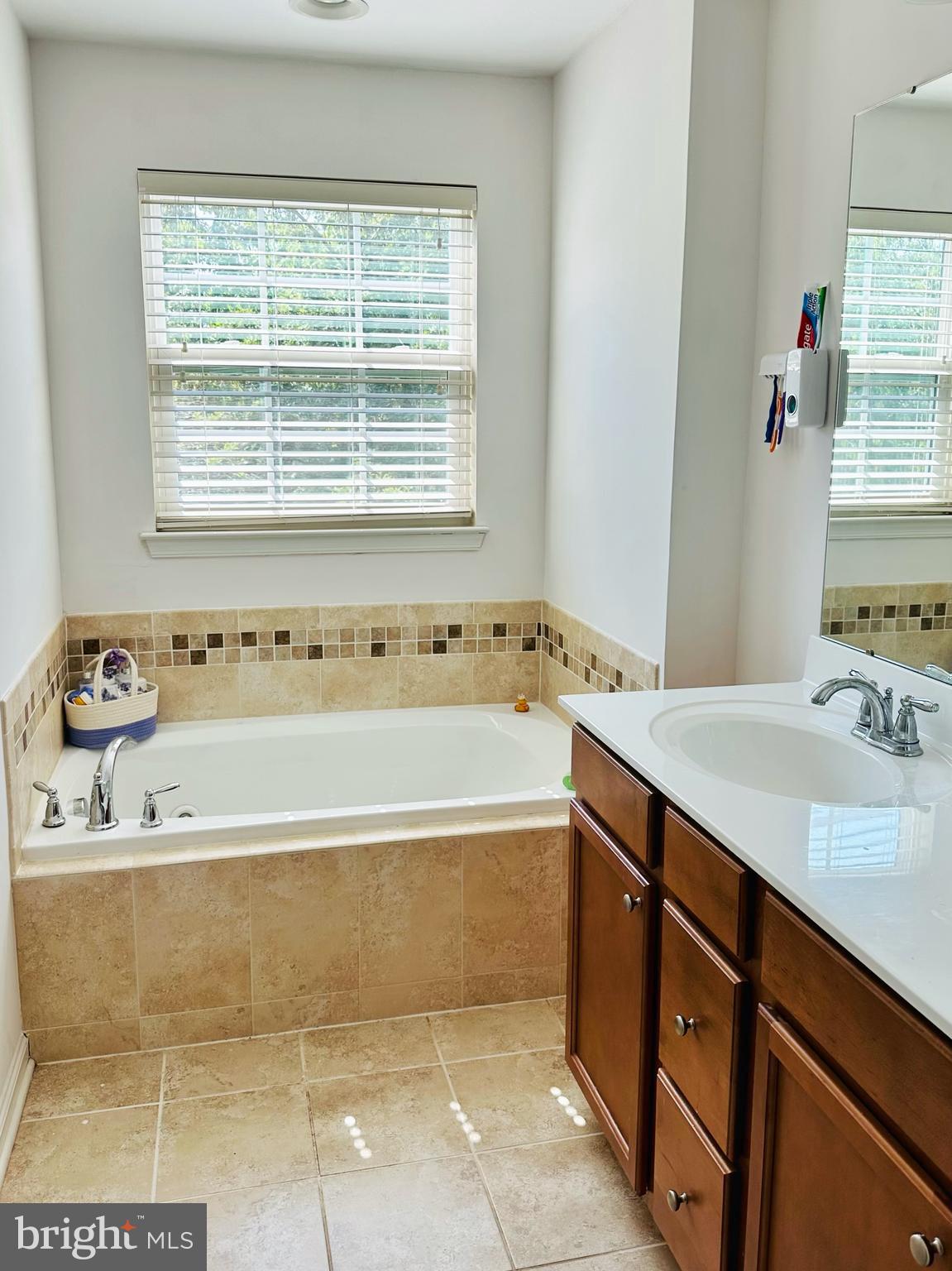 BROOKFIELD - Residential Lease