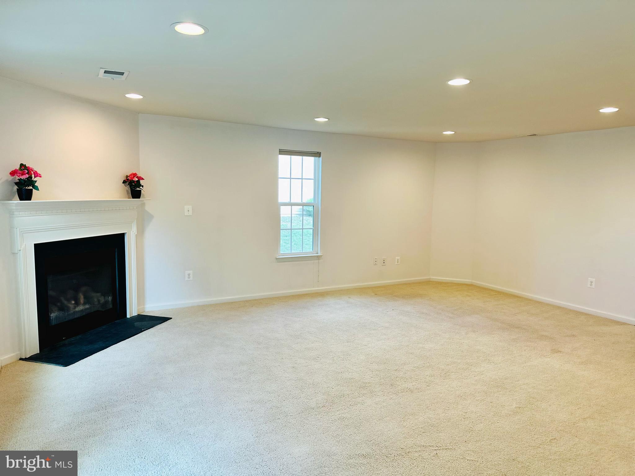 BROOKFIELD - Residential Lease