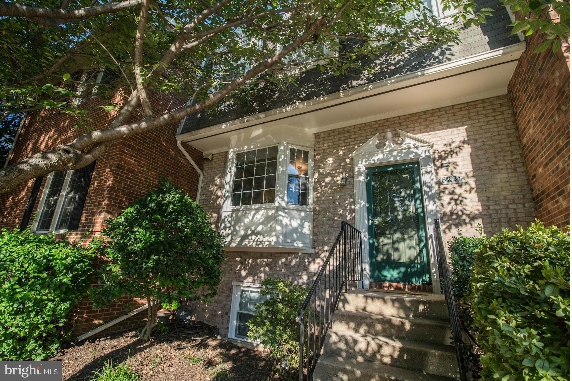 HUNTINGTON AT MT VERNON - Residential