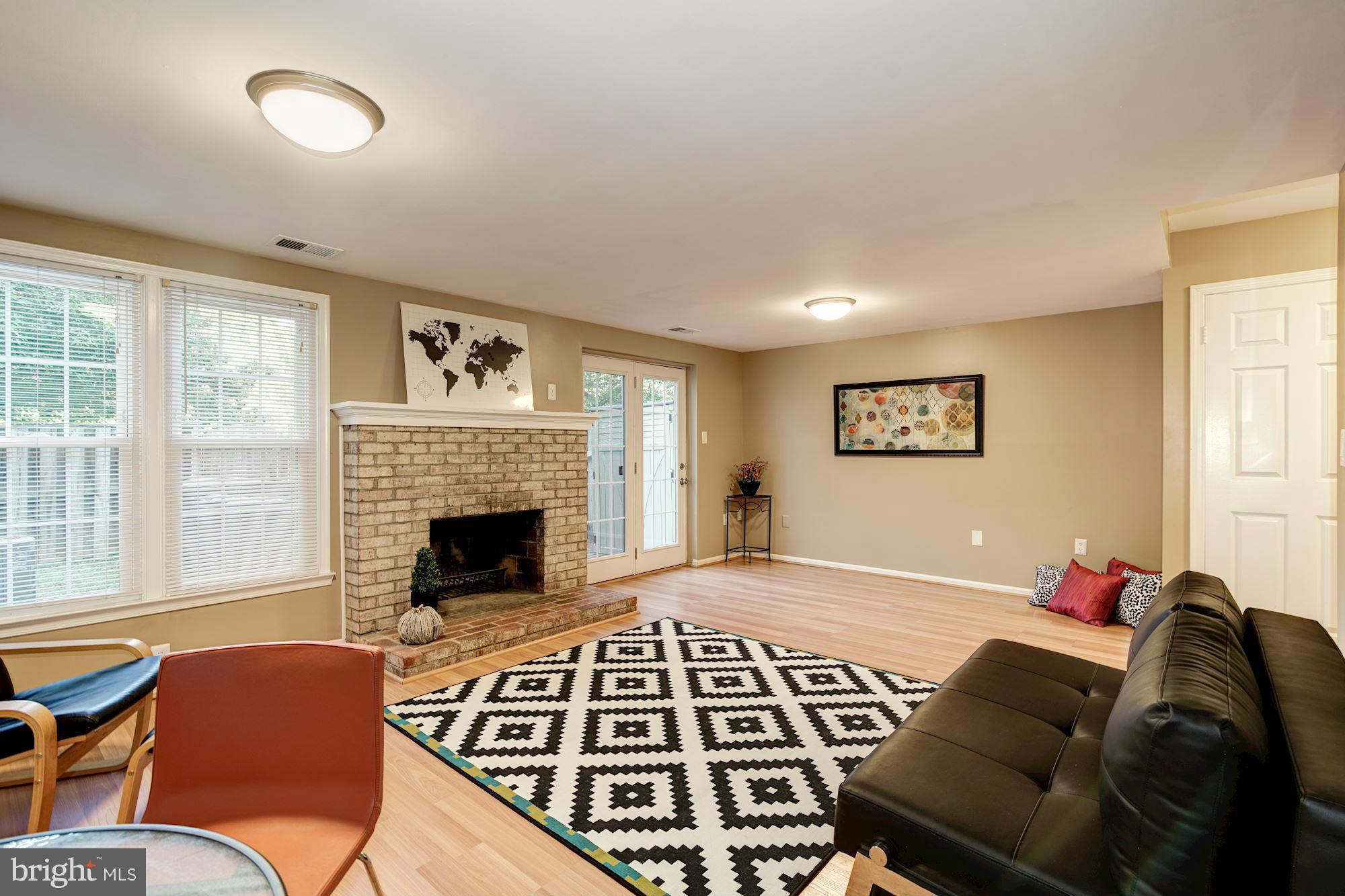 HUNTINGTON AT MT VERNON - Residential