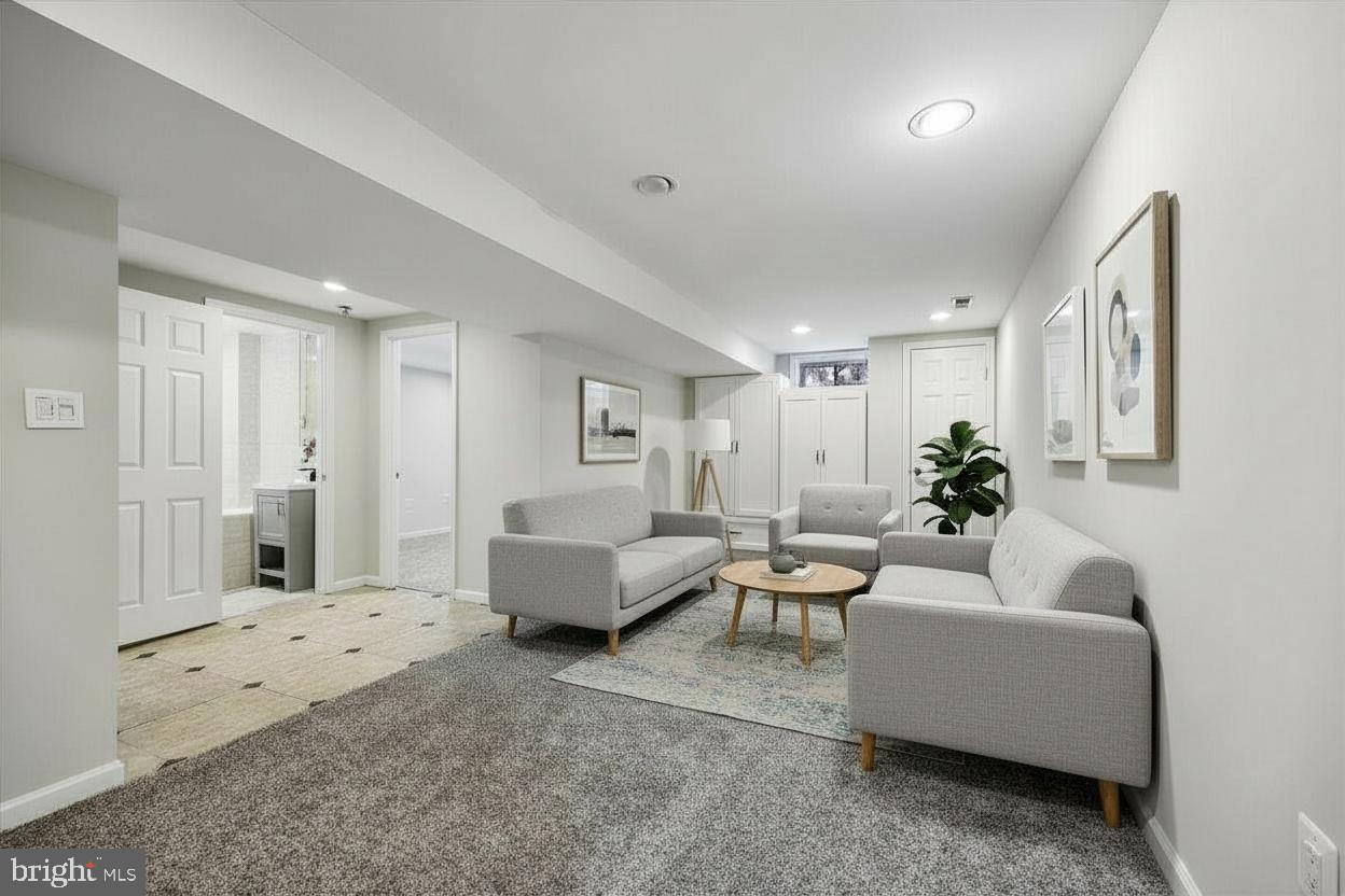 HOMEWOOD - Residential