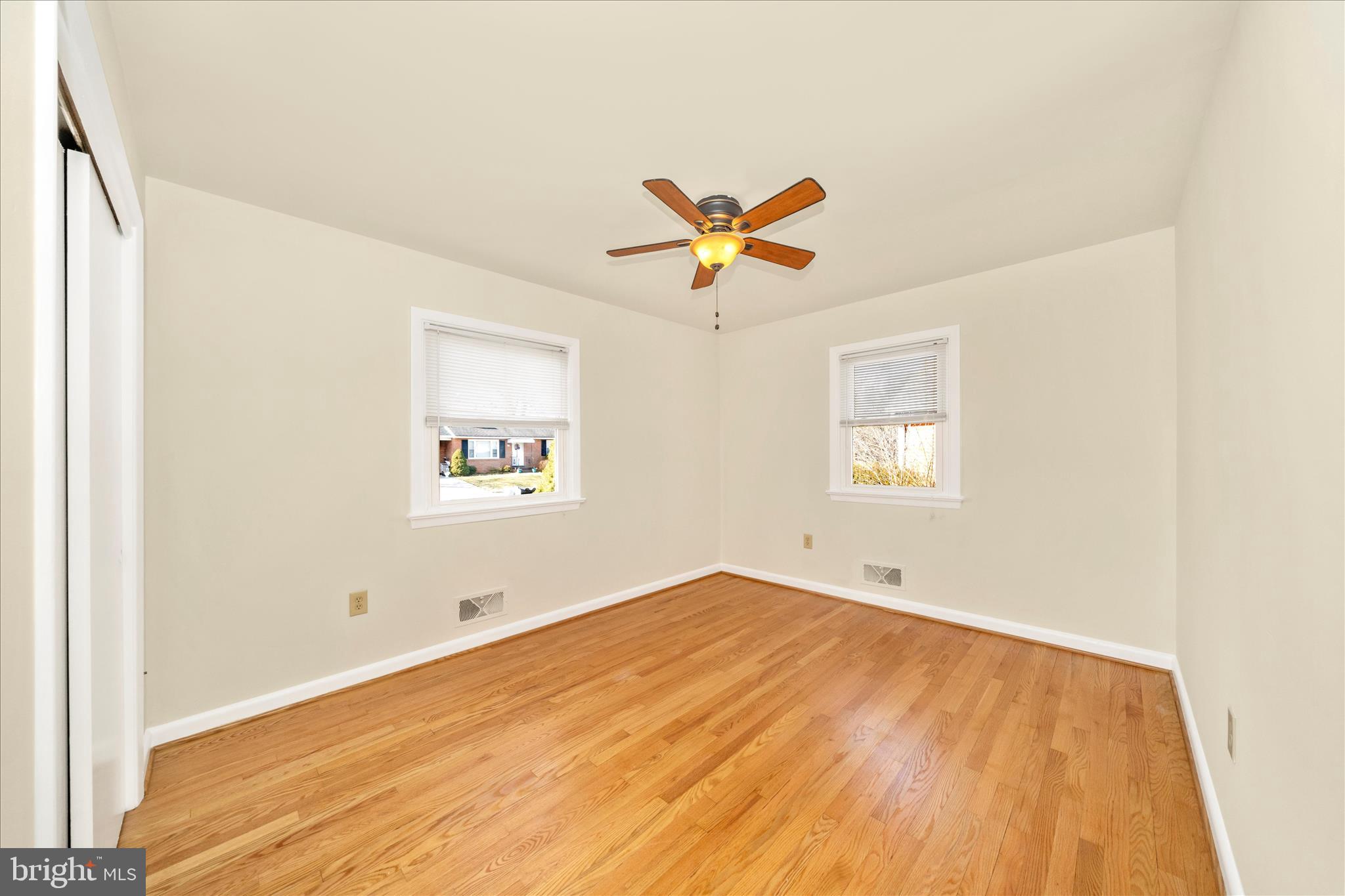 GLADE VILLAGE - Residential