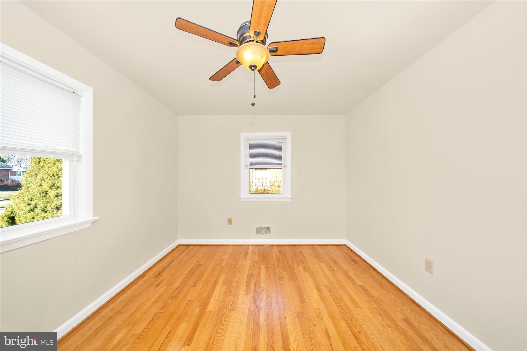 GLADE VILLAGE - Residential