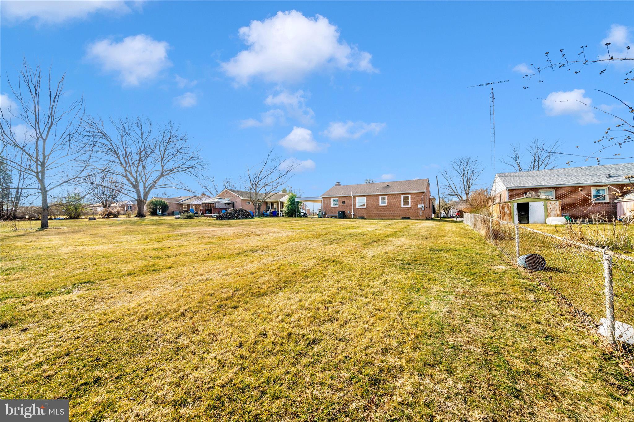 GLADE VILLAGE - Residential