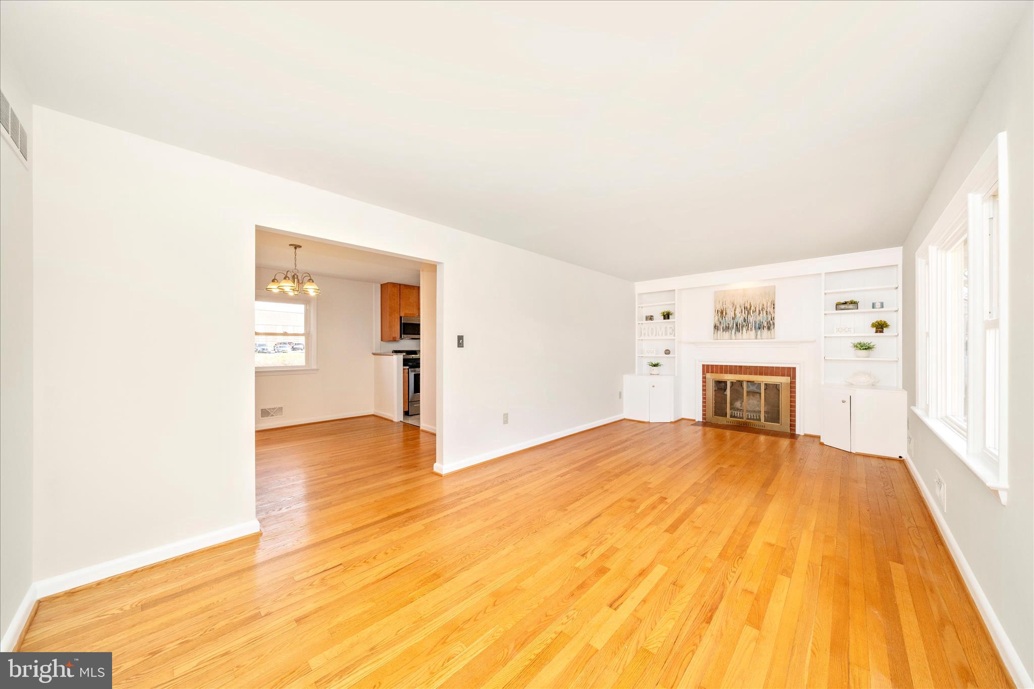 GLADE VILLAGE - Residential