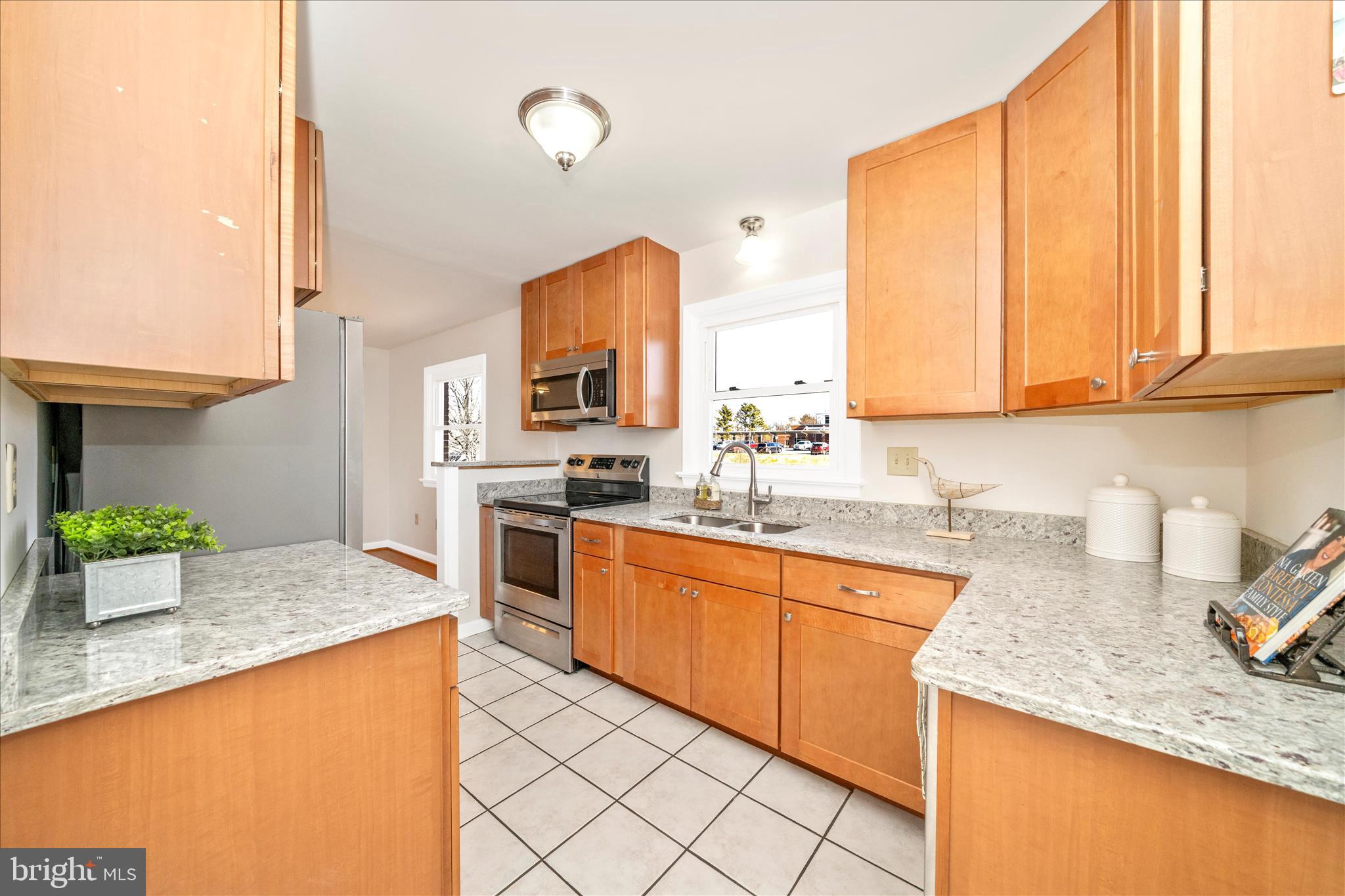 GLADE VILLAGE - Residential