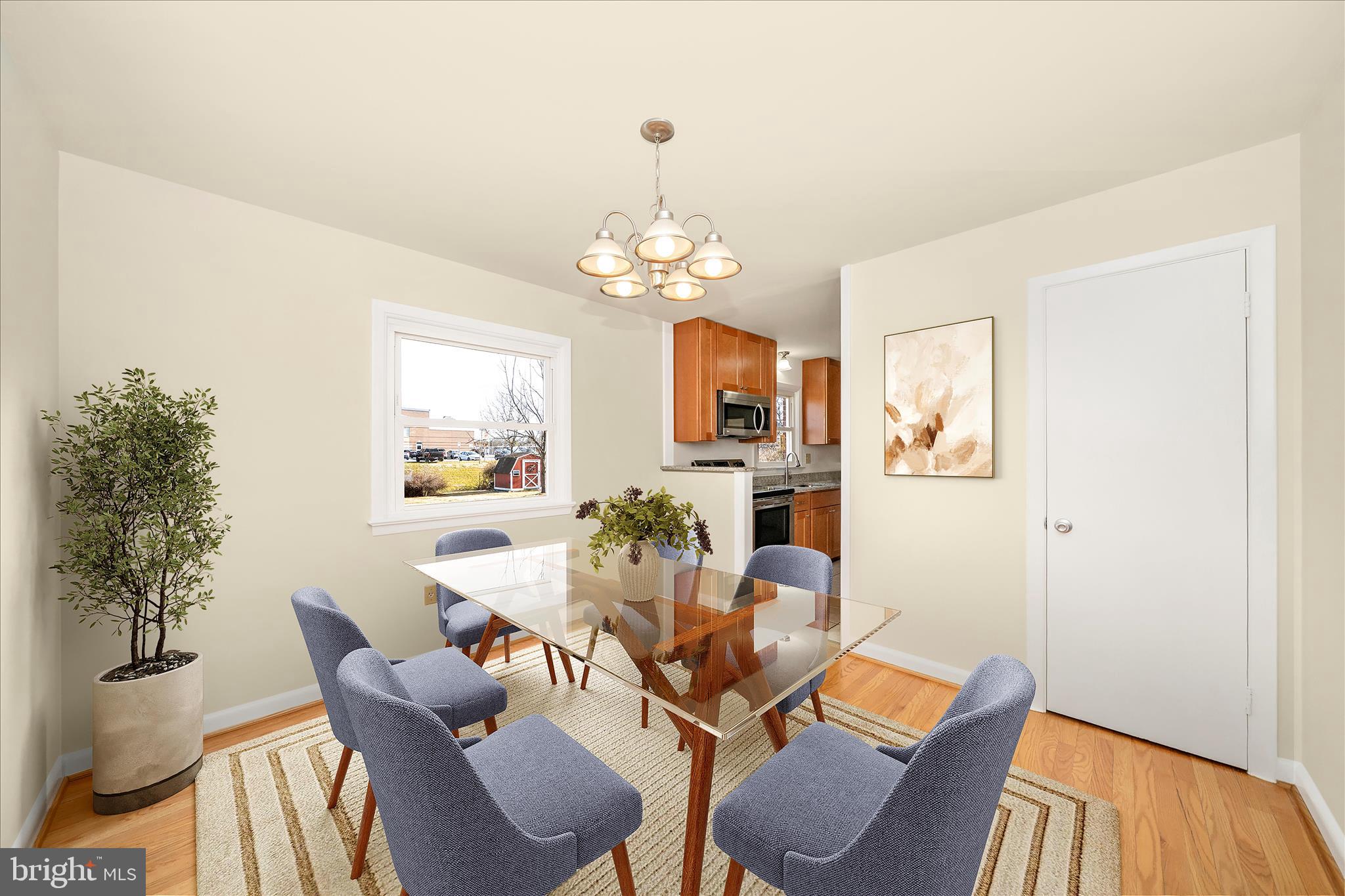 GLADE VILLAGE - Residential