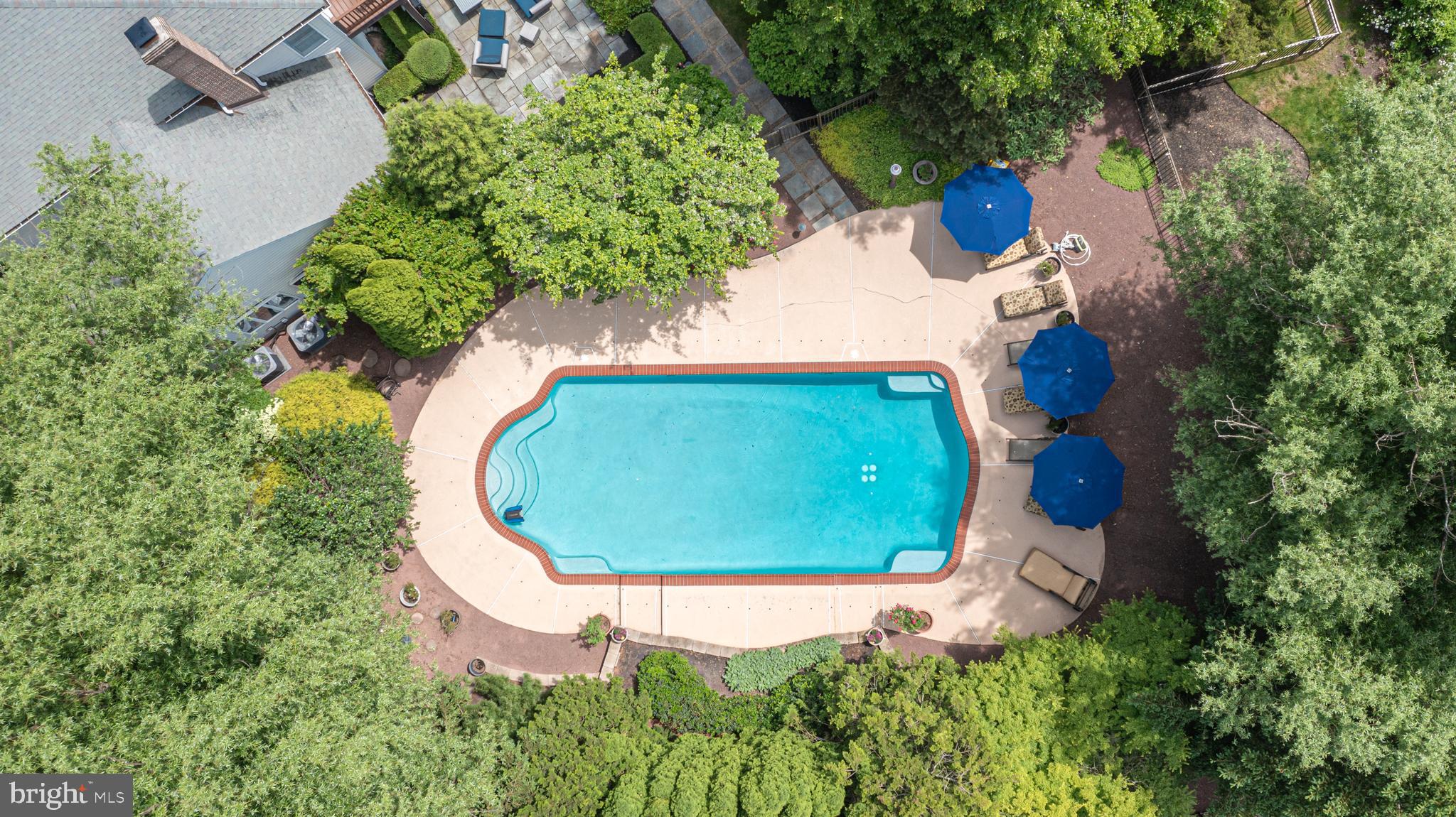 WRIGHTSTOWN HUNT - Residential