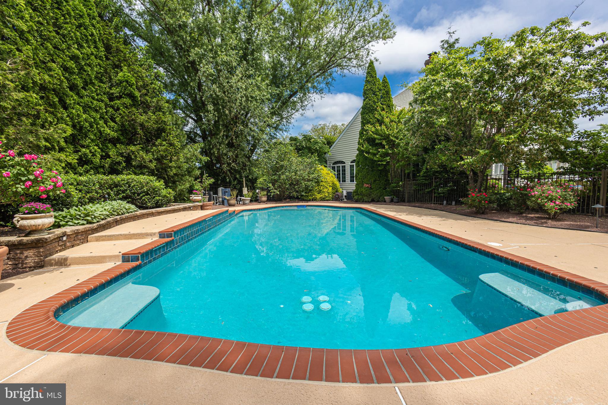 WRIGHTSTOWN HUNT - Residential