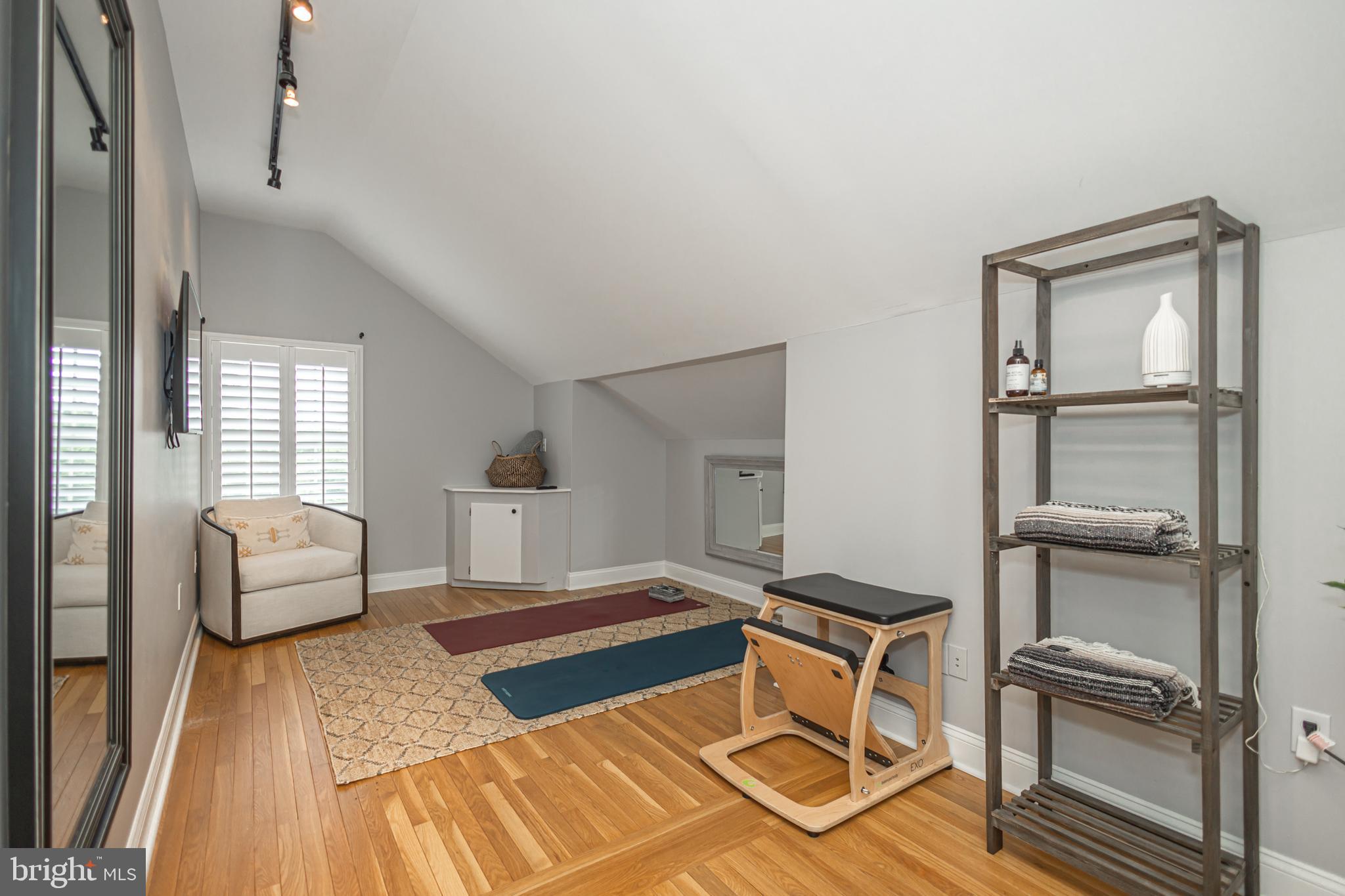 WRIGHTSTOWN HUNT - Residential