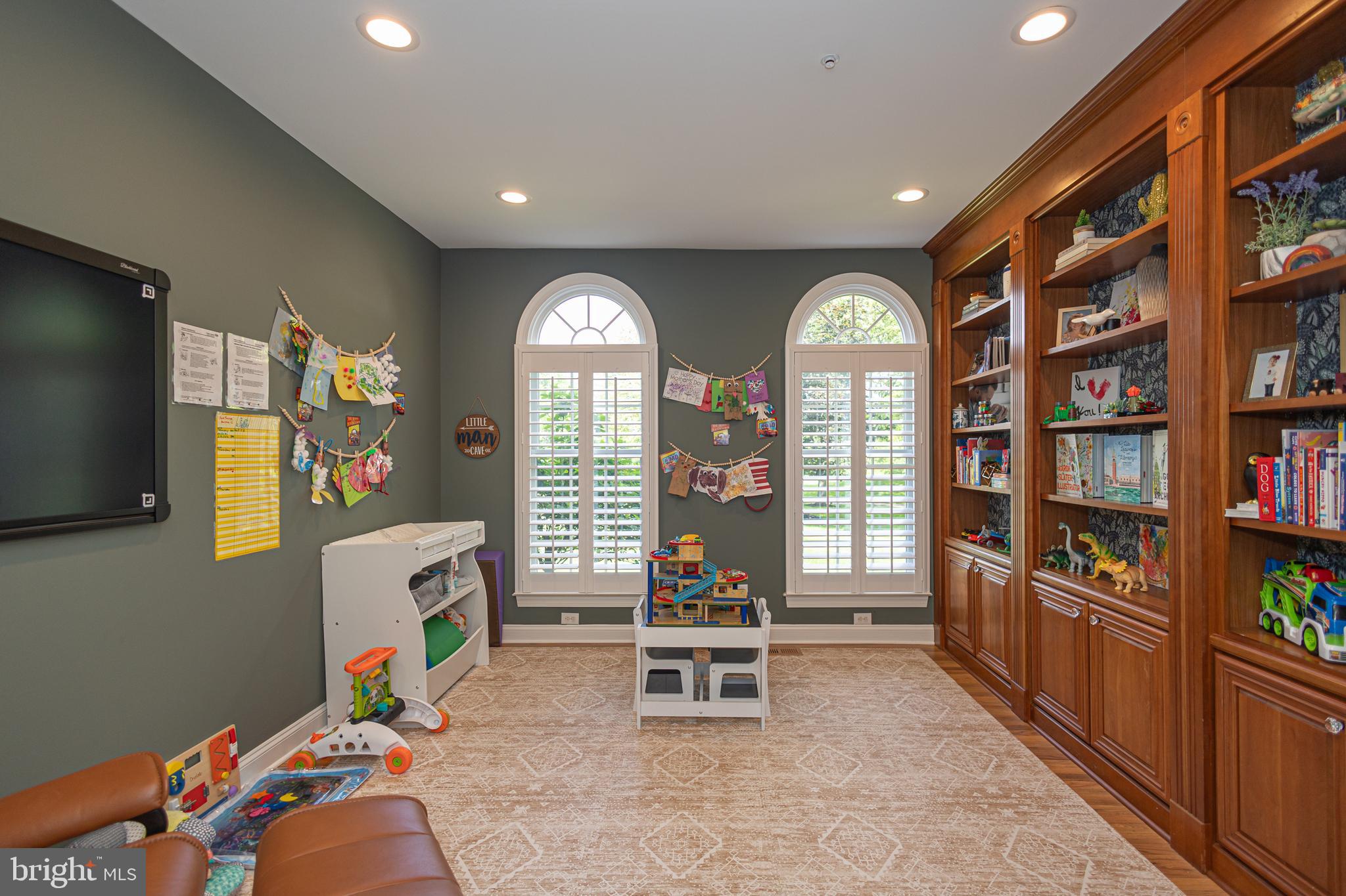 WRIGHTSTOWN HUNT - Residential