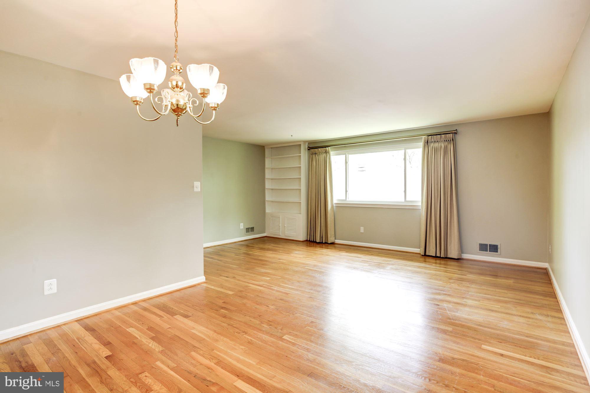 KINGS PARK - Residential