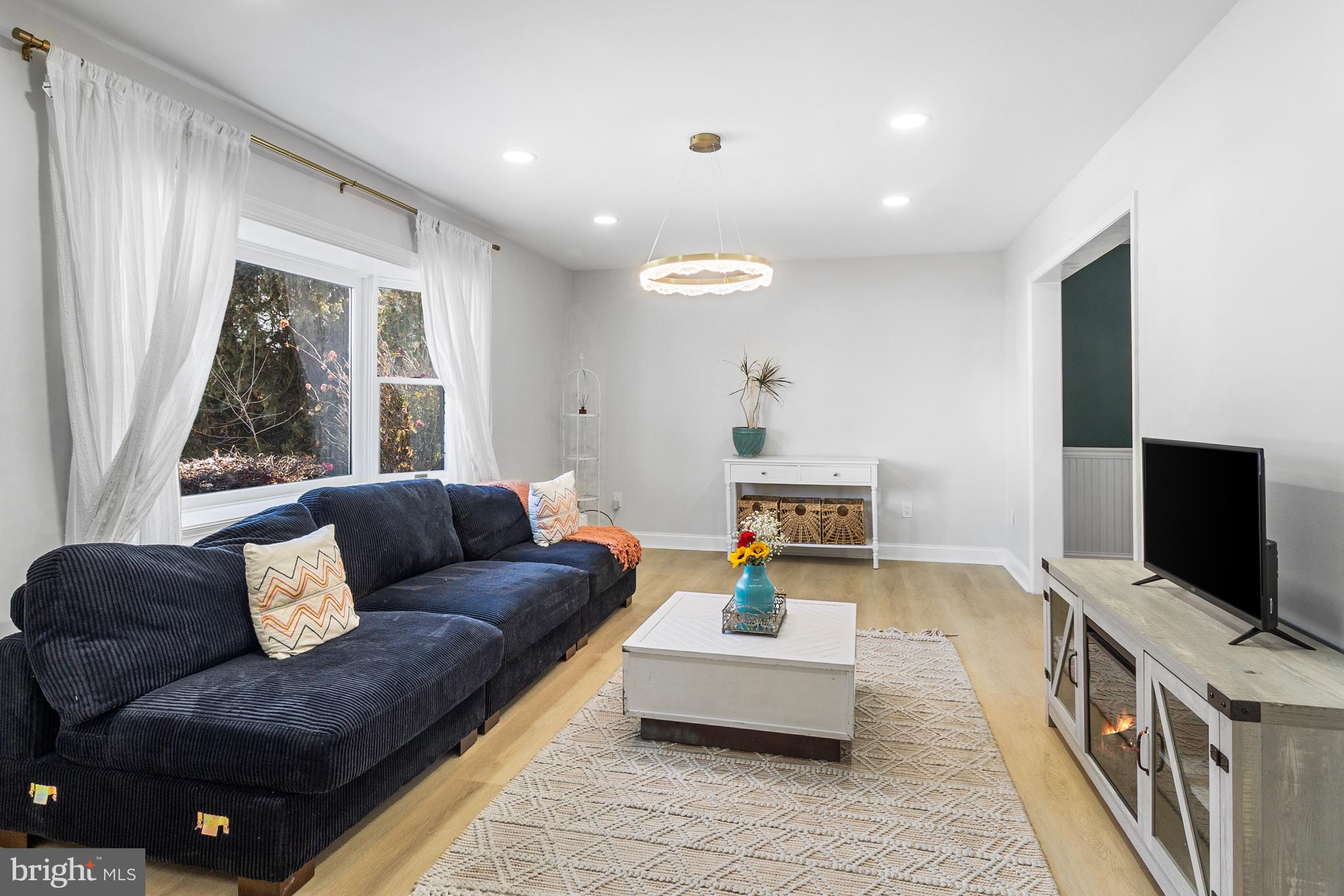 HOLLY OAK TERRACE - Residential