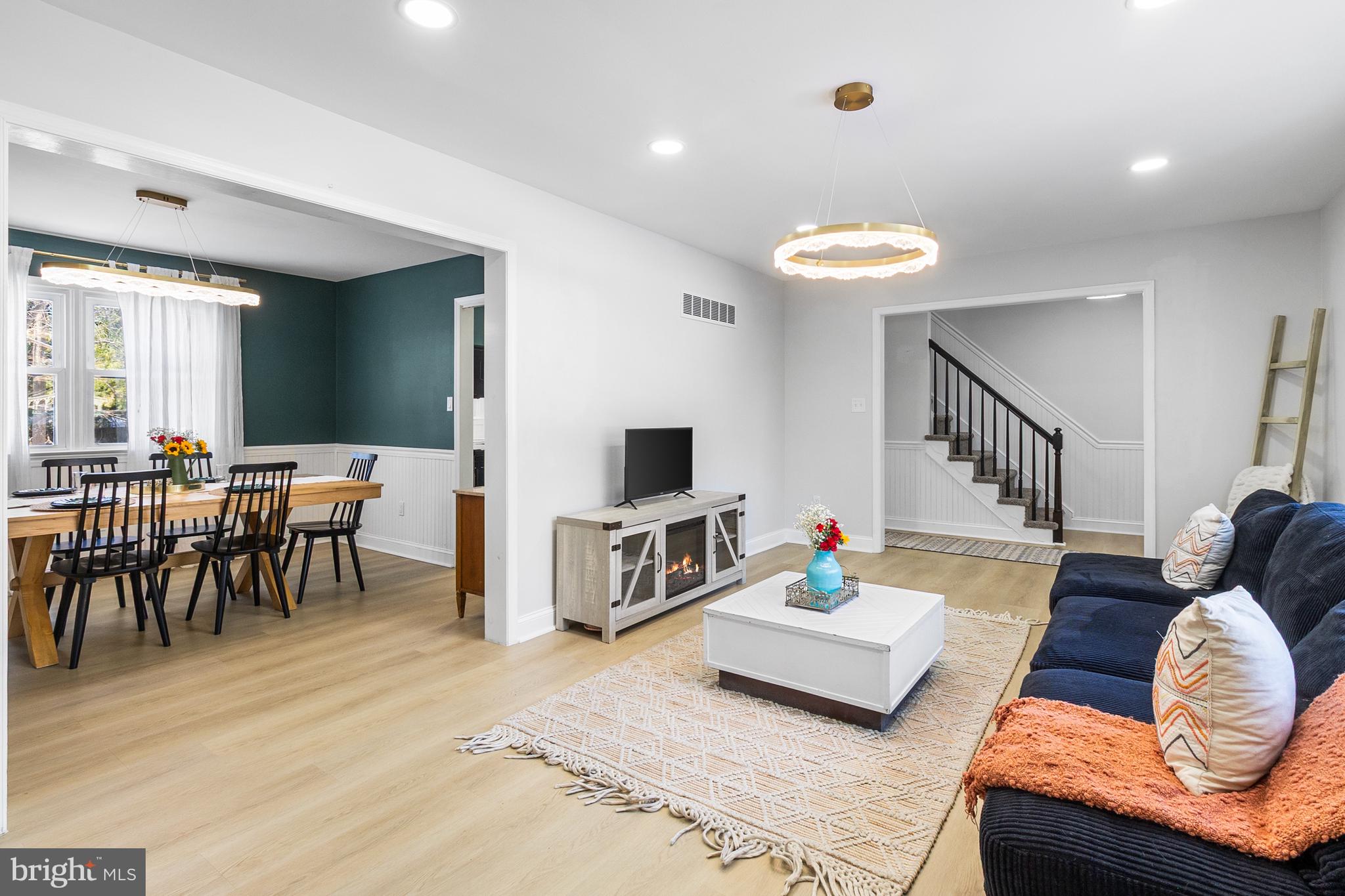 HOLLY OAK TERRACE - Residential