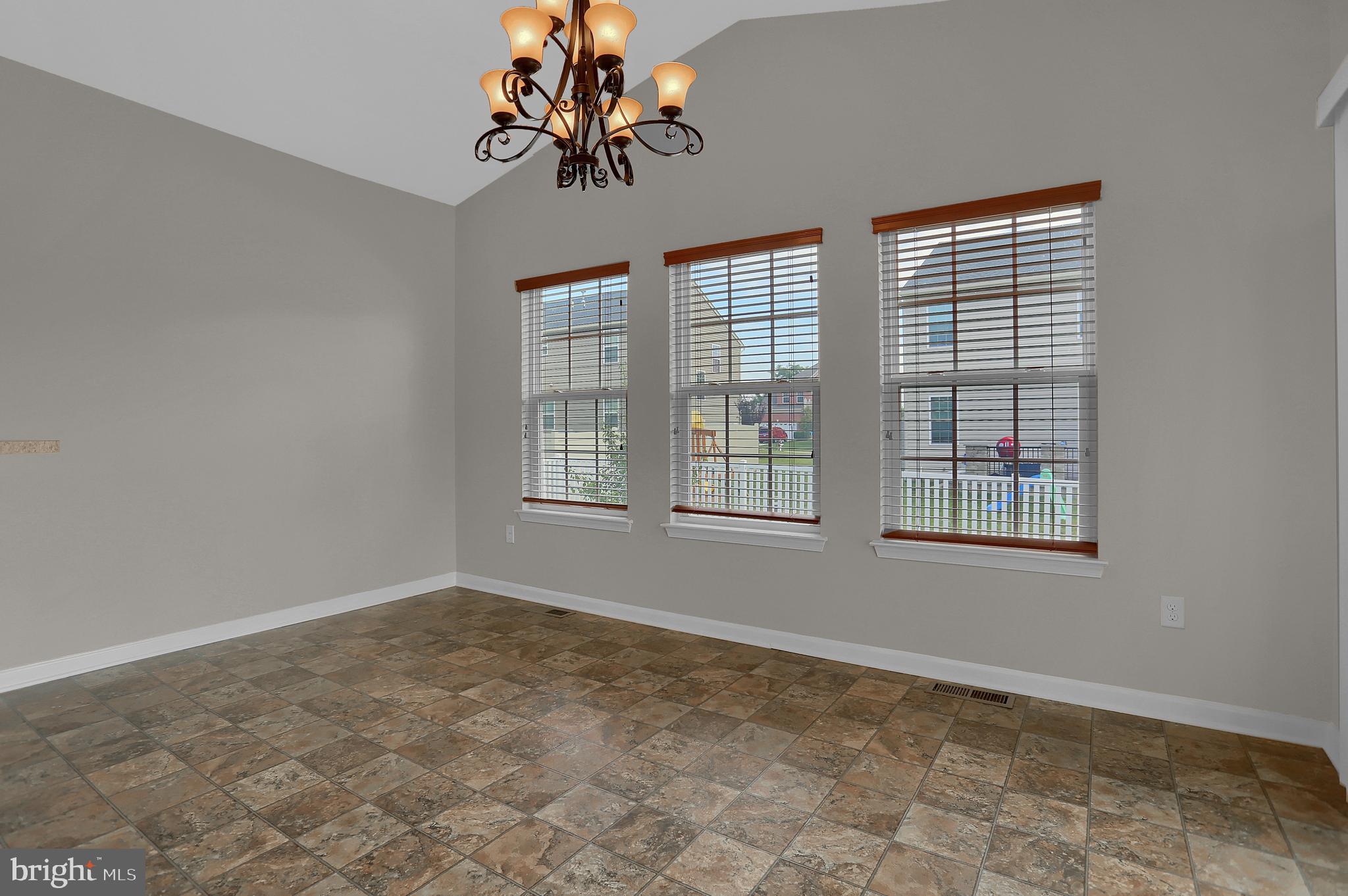 RUSSETT FARMS - Residential