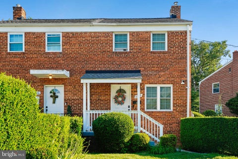 Townhouse For Sale - 2500 Jameson Street<br/> TEMPLE HILLS, MD 20748