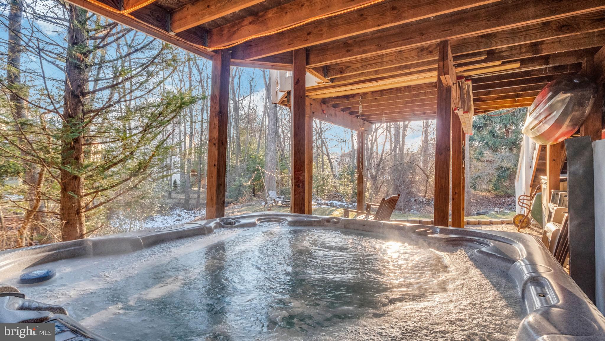 KINGS POINT - Residential