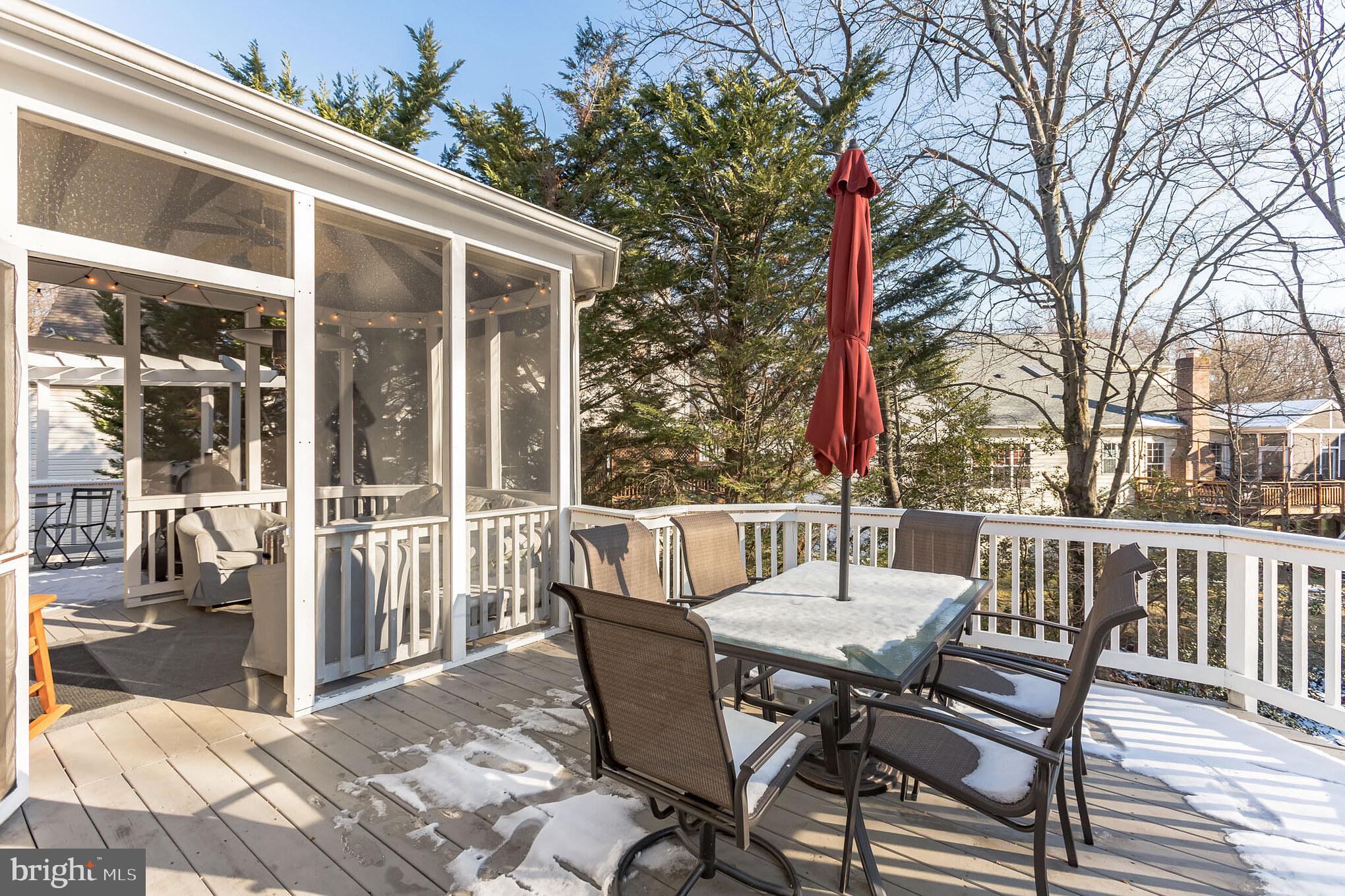 KINGS POINT - Residential