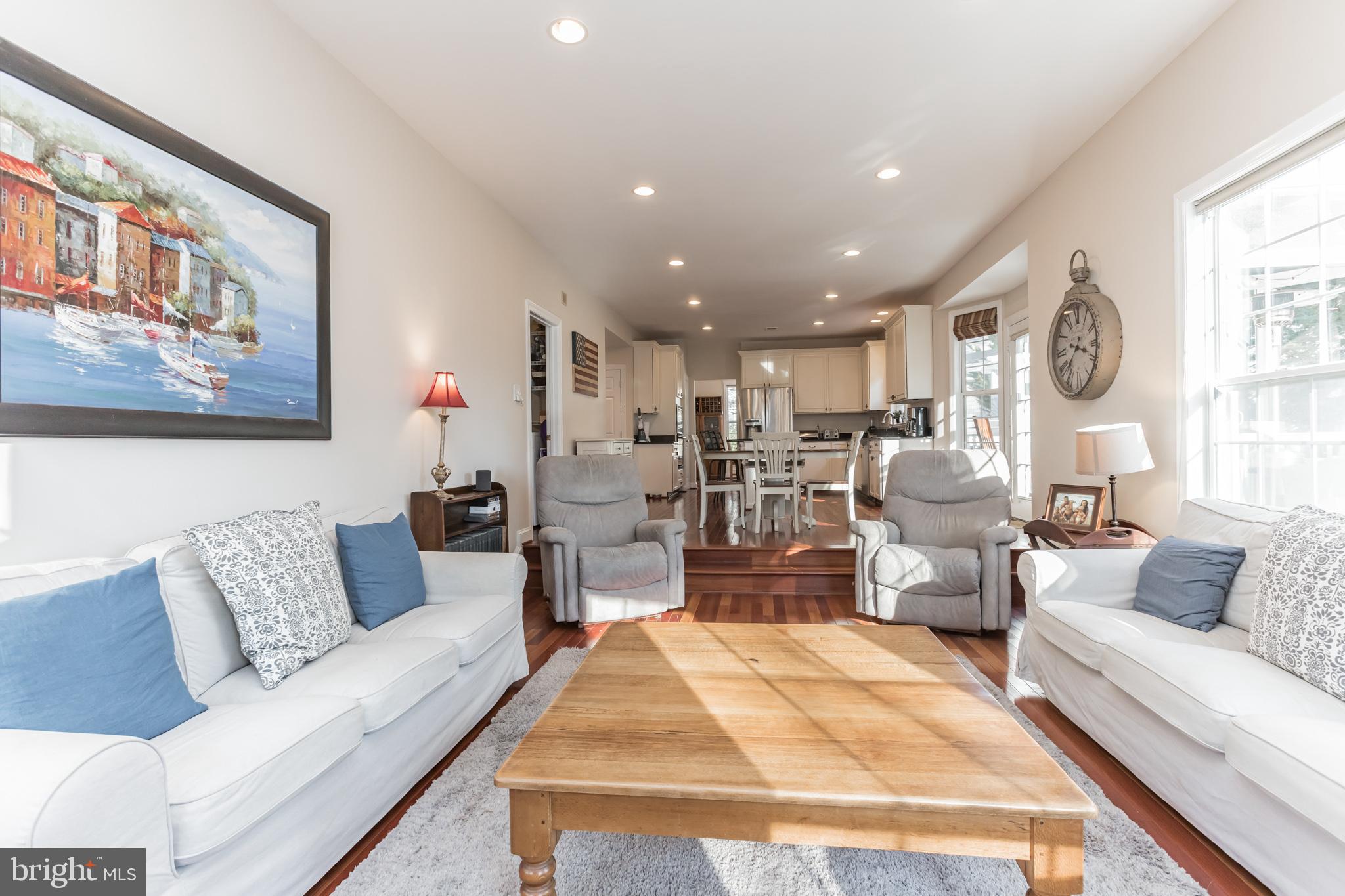 KINGS POINT - Residential