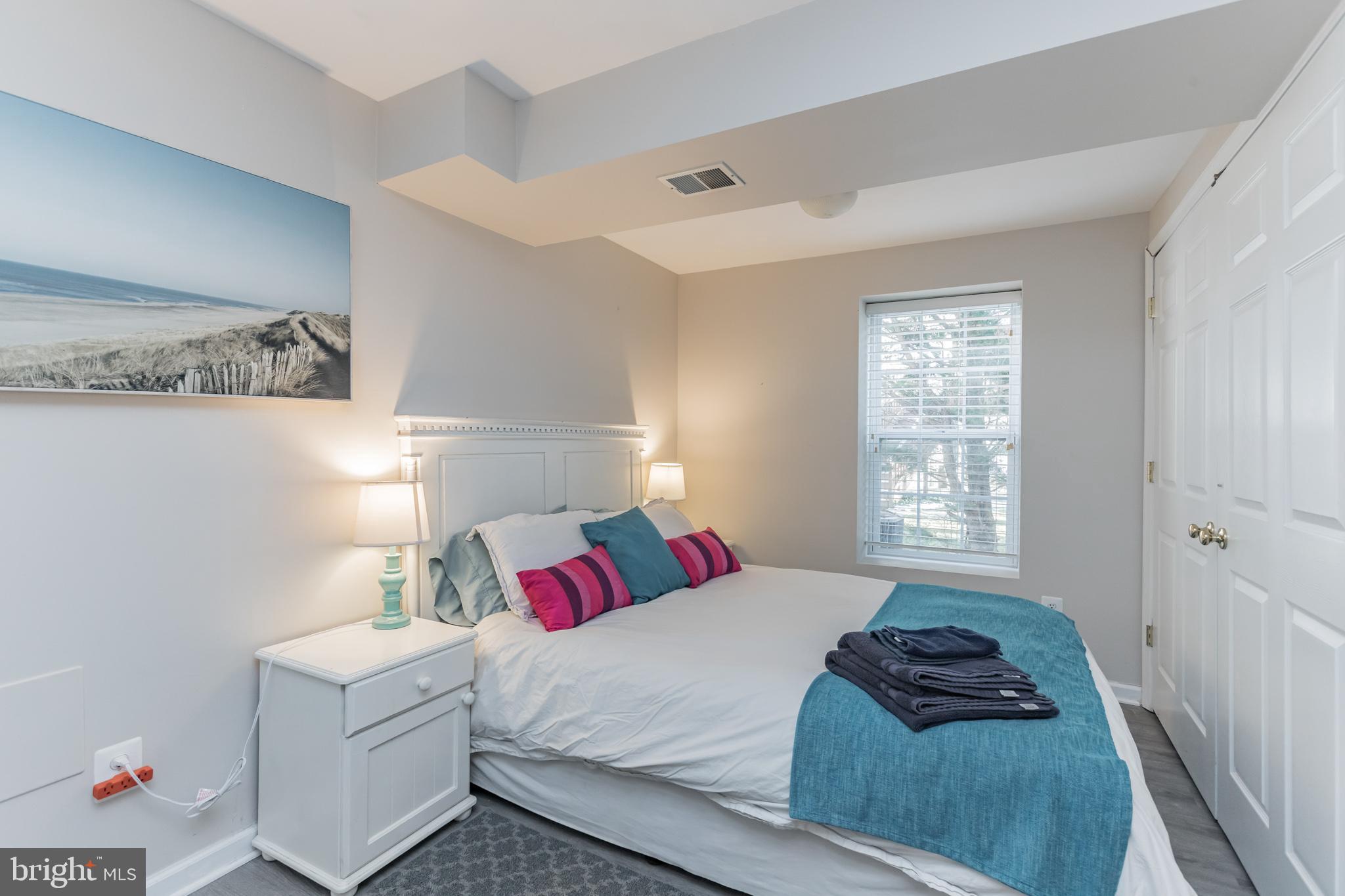 KINGS POINT - Residential