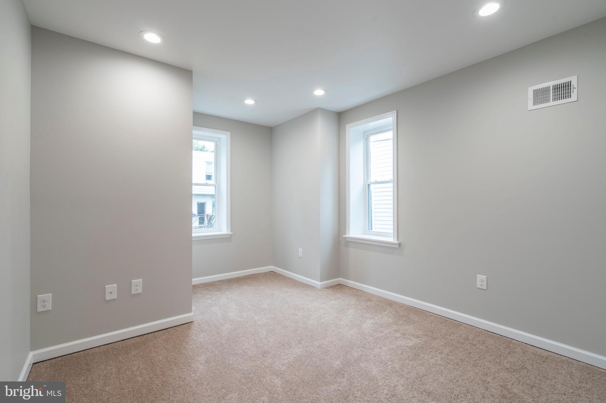 PHILADELPHIA (WEST) - Residential